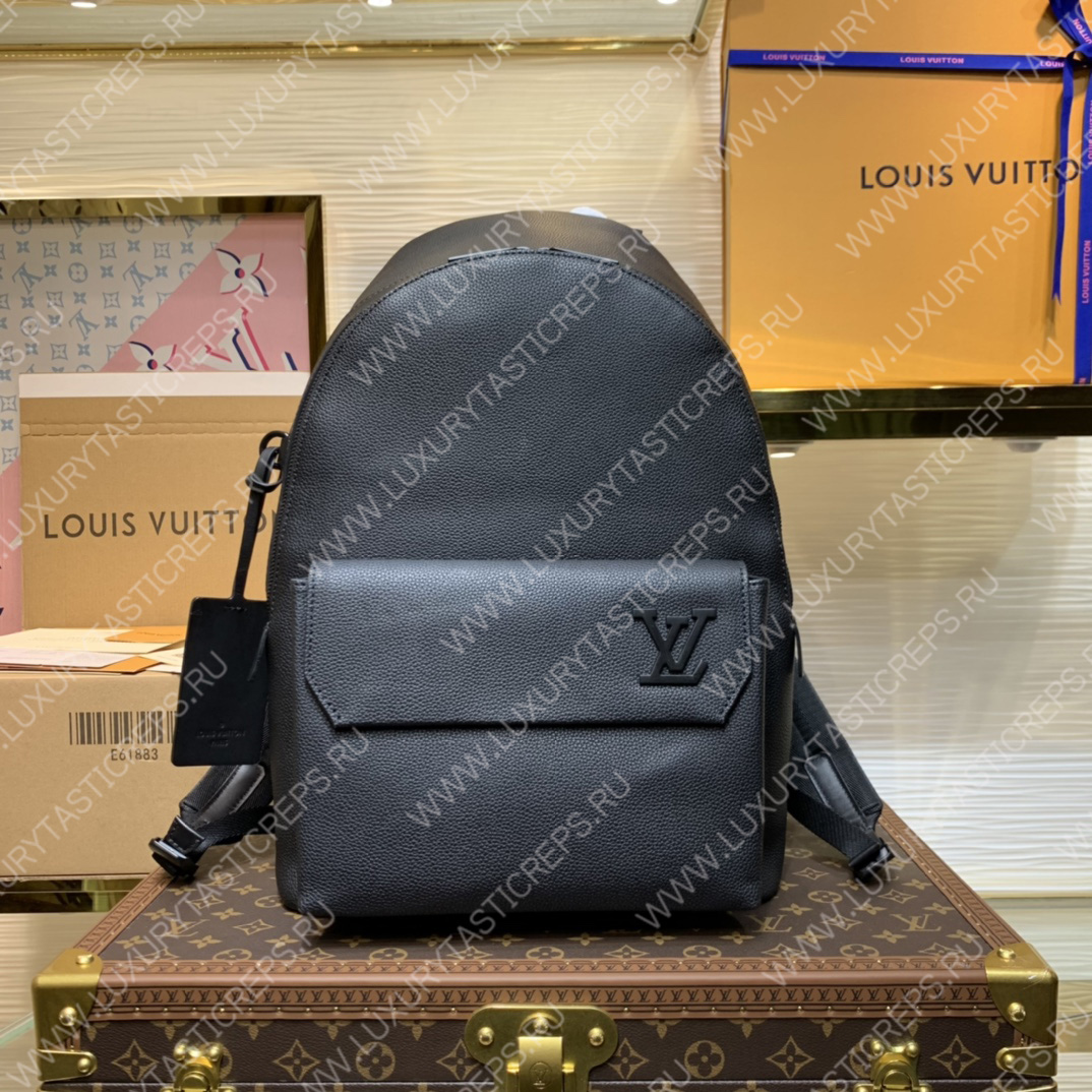 l**is V*t*n takeoff backpack black m57079