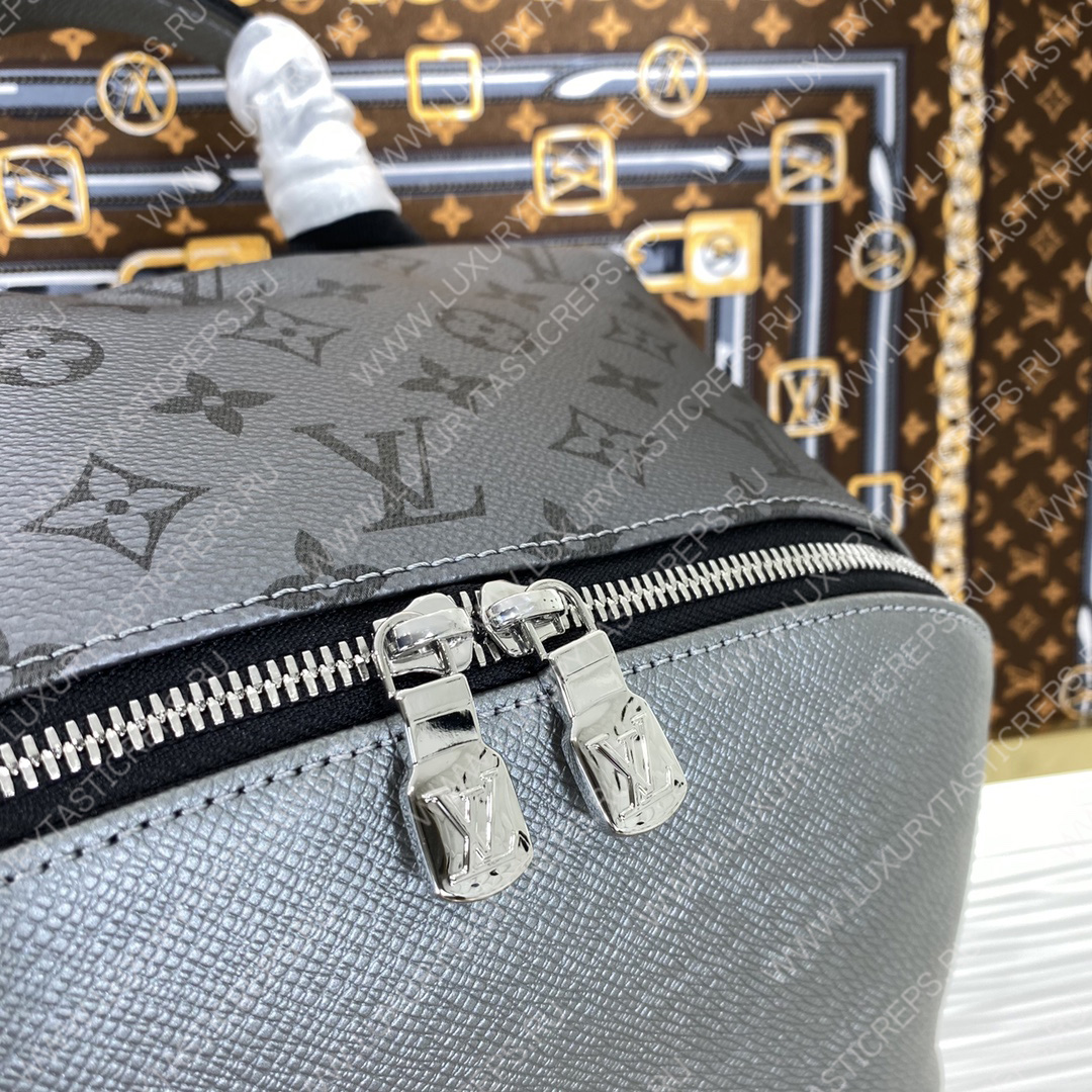 l**is V*t*n discovery backpack pm gunmetal gray m30835