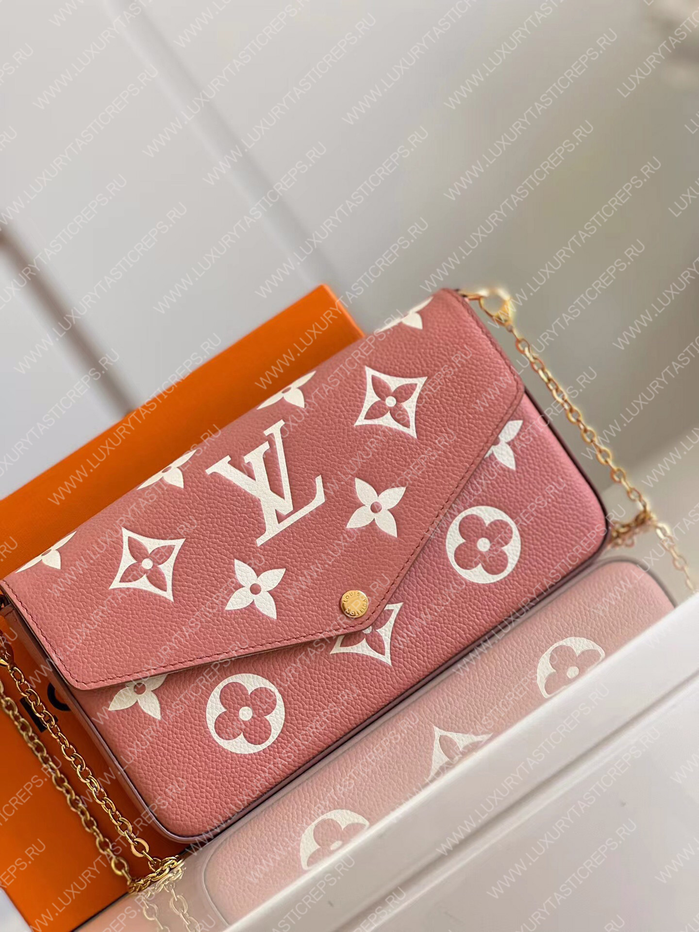 l**is V*t*n fÉlicie pochette white/rose m64064  style: m64