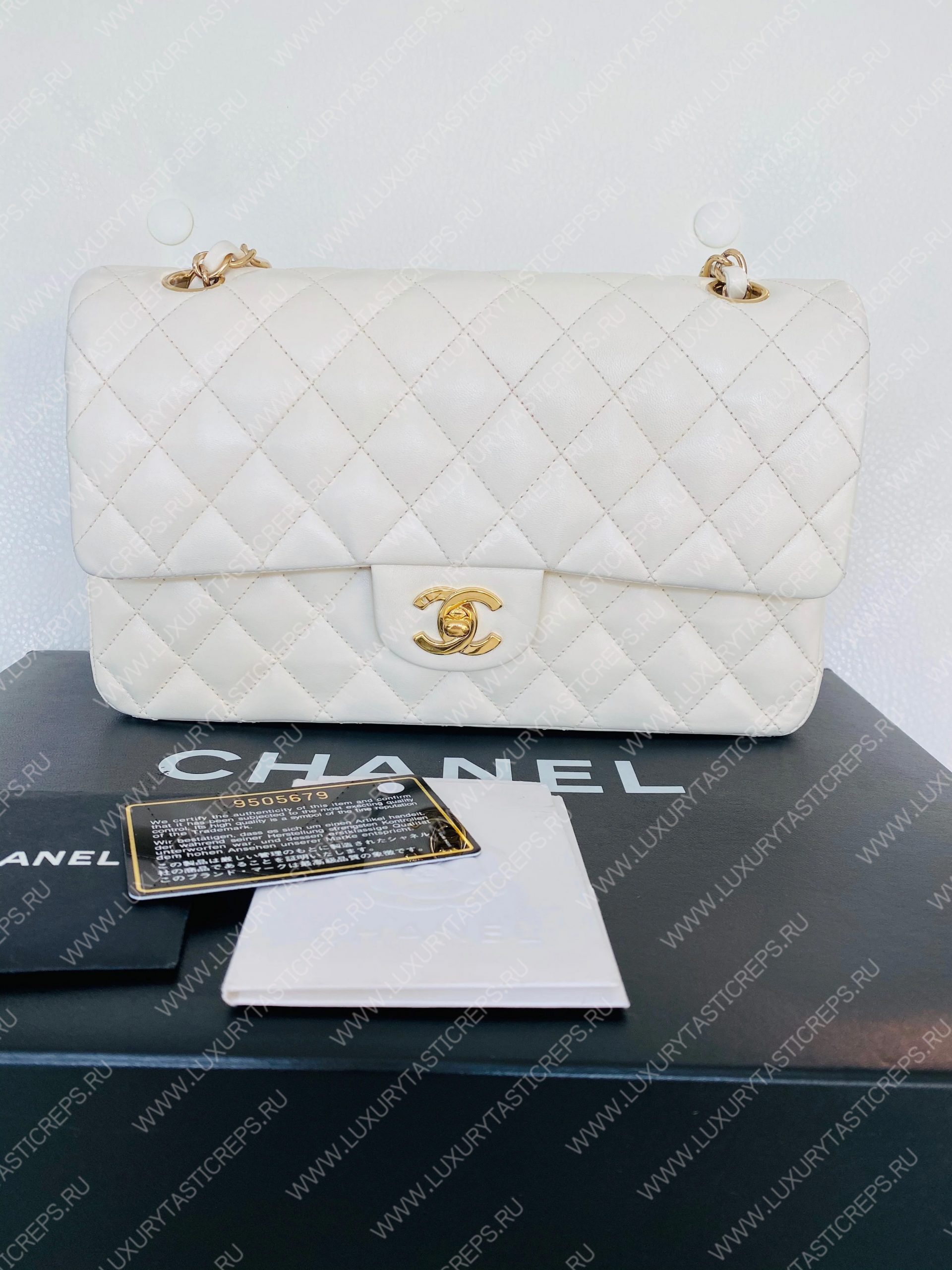 Ch*el classic flap bag white a58600