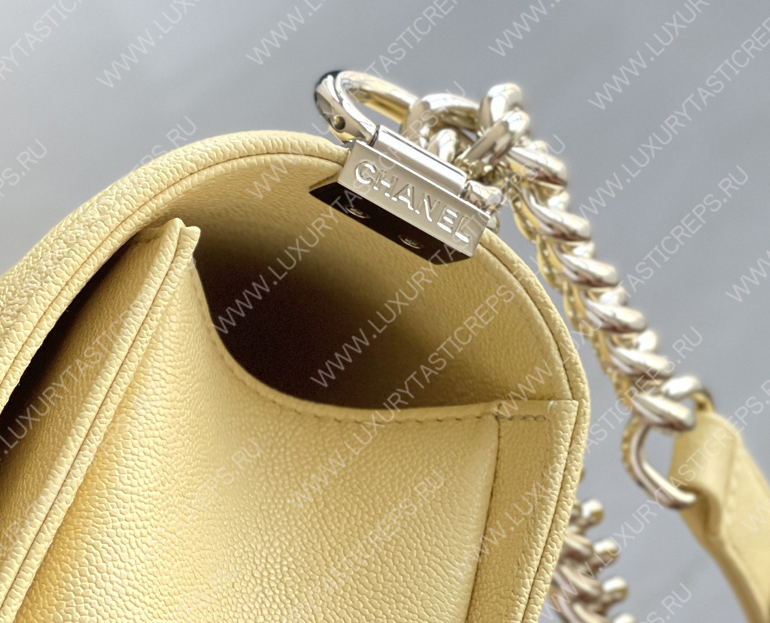 Ch*el boy flap handbag chviar quilted flap bag a67085