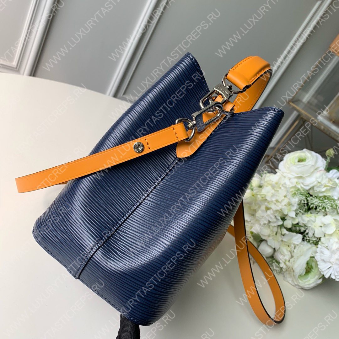 l**is V*t*n nÉonoÉ bb indigo blue and safran yellow m53610