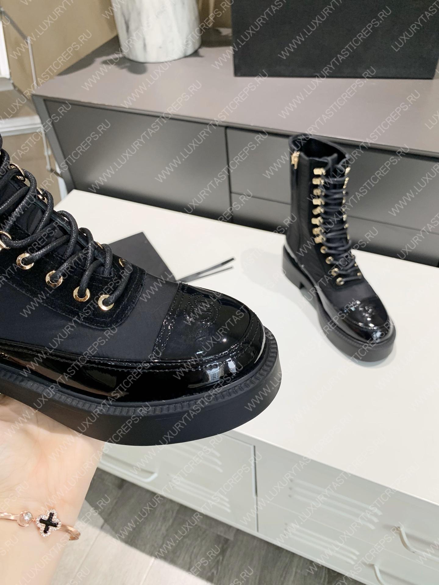 Ch*el lace-up boots black & white g38086