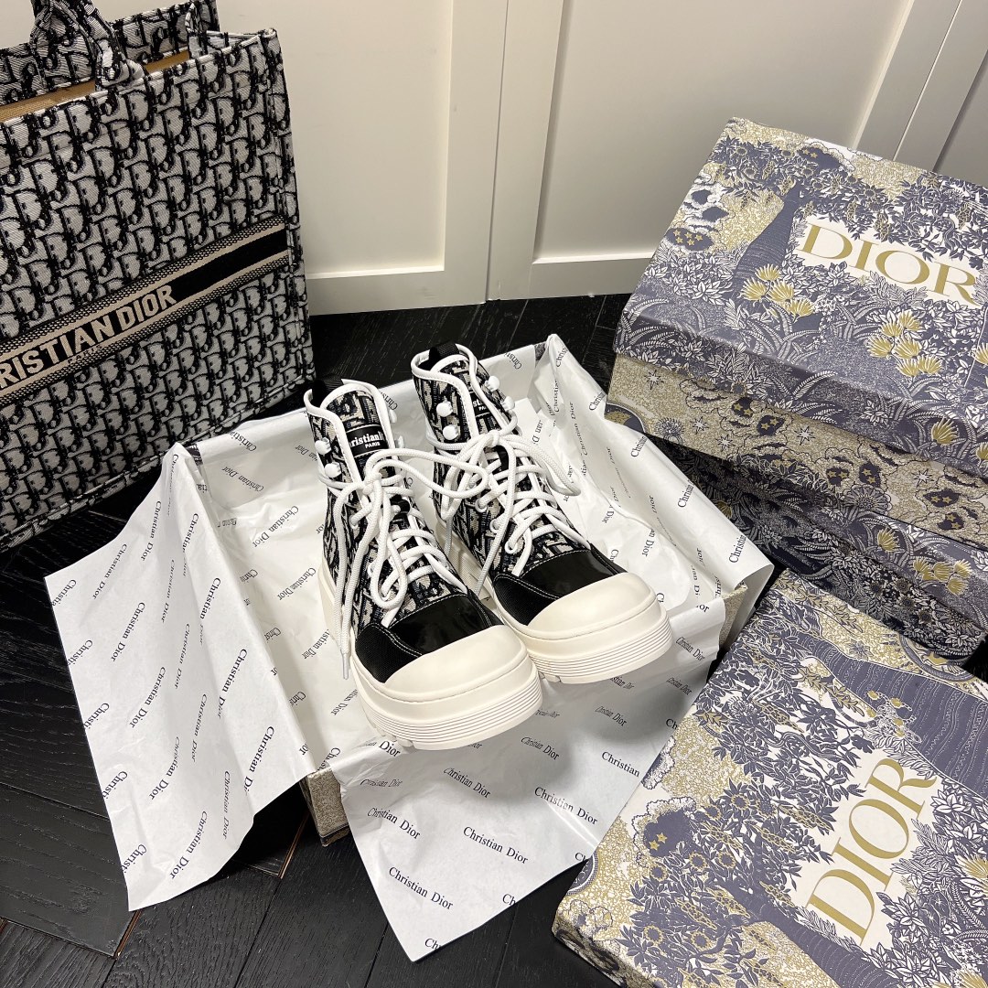 D*or d-rise ankle boot beige & black kci767tfc