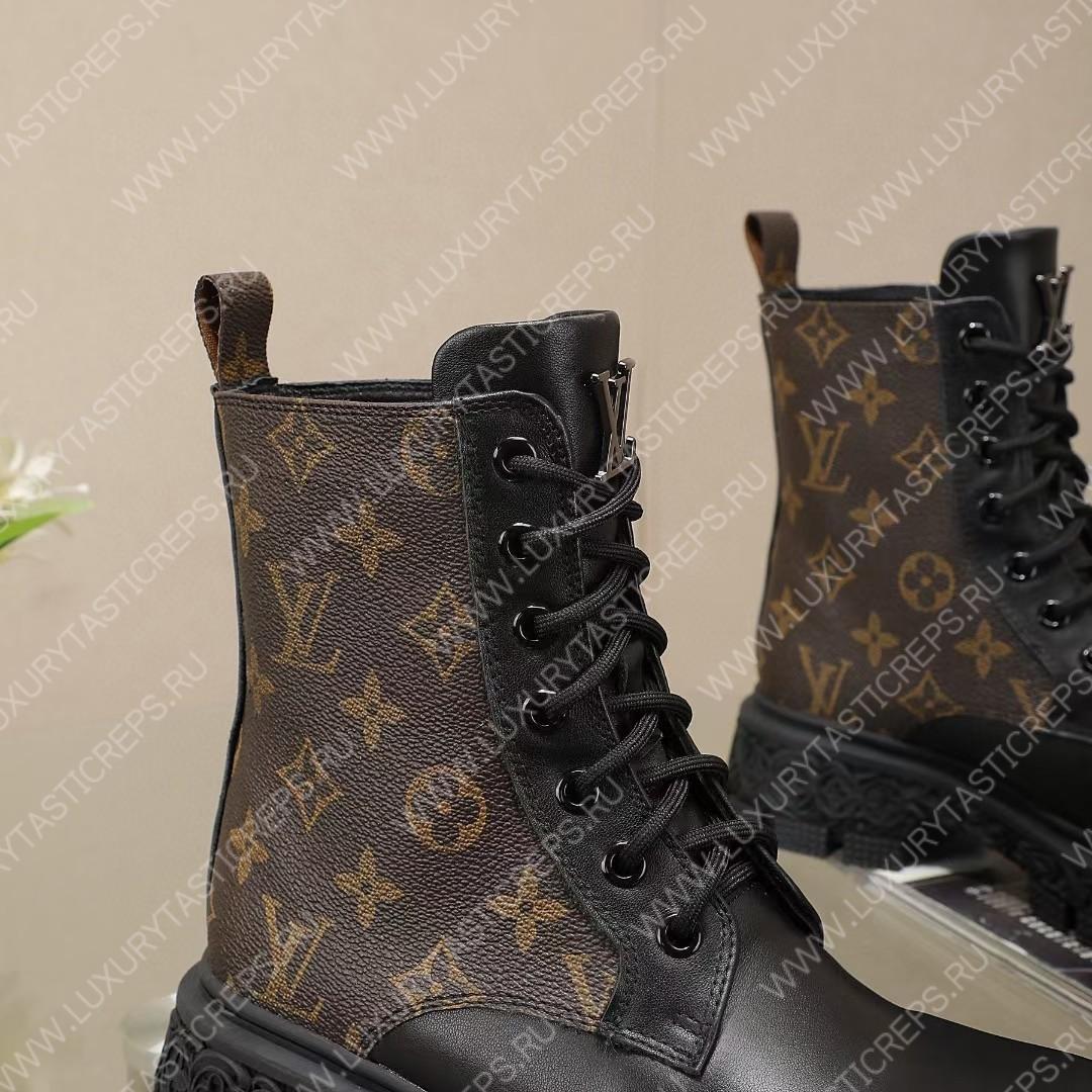 l**is V*t*n ranger ankle boot black & brown 1aantp
