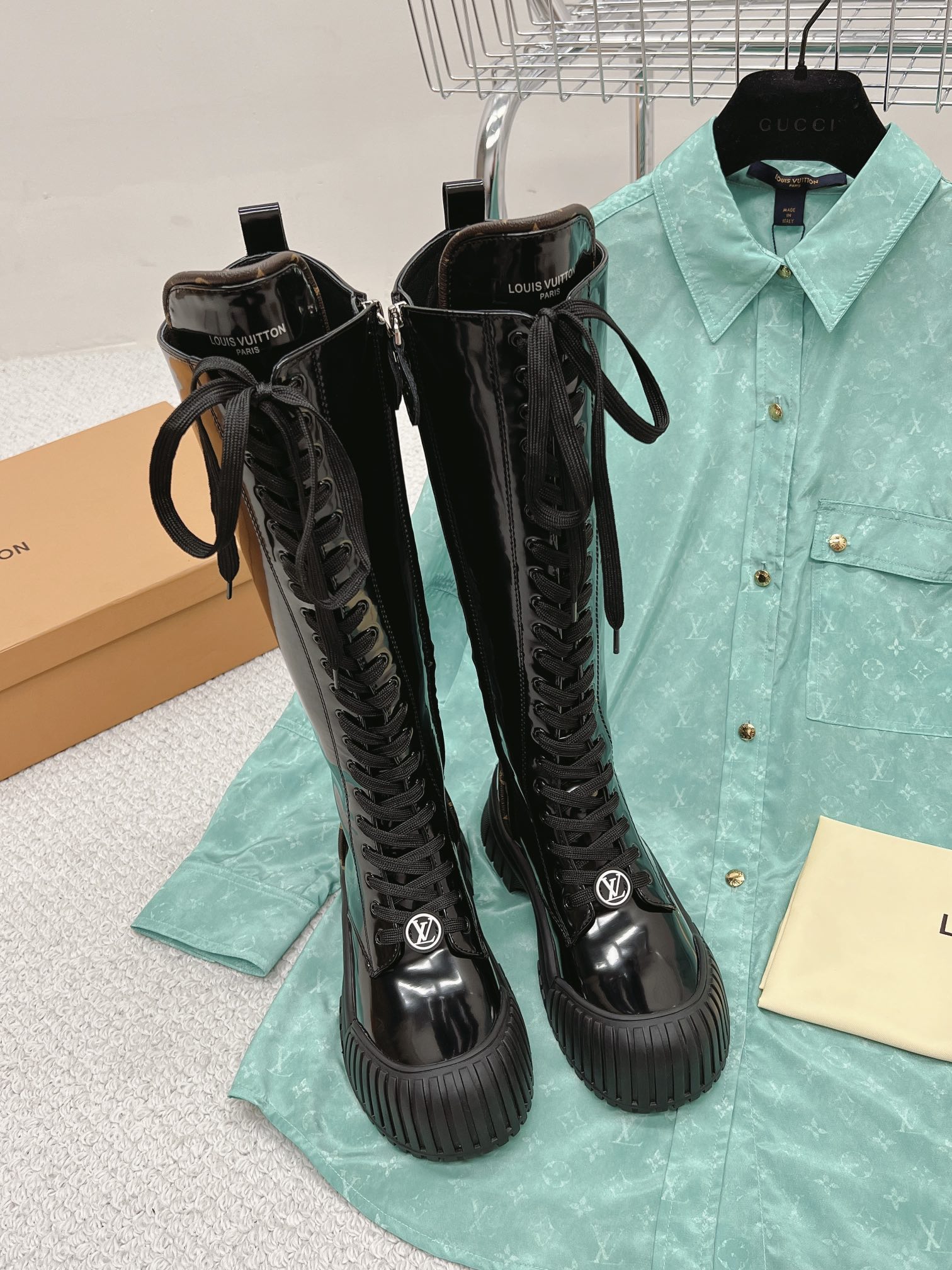 l**is V*t*n high lace-up boots black 1aac6t