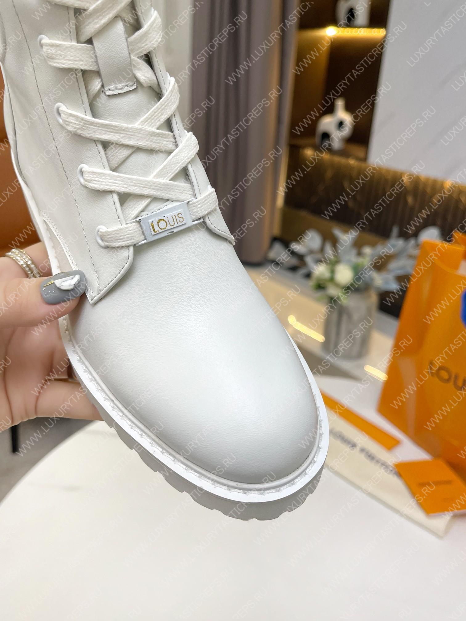 l**is V*t*n ranger ankle boots white 1a9fdj