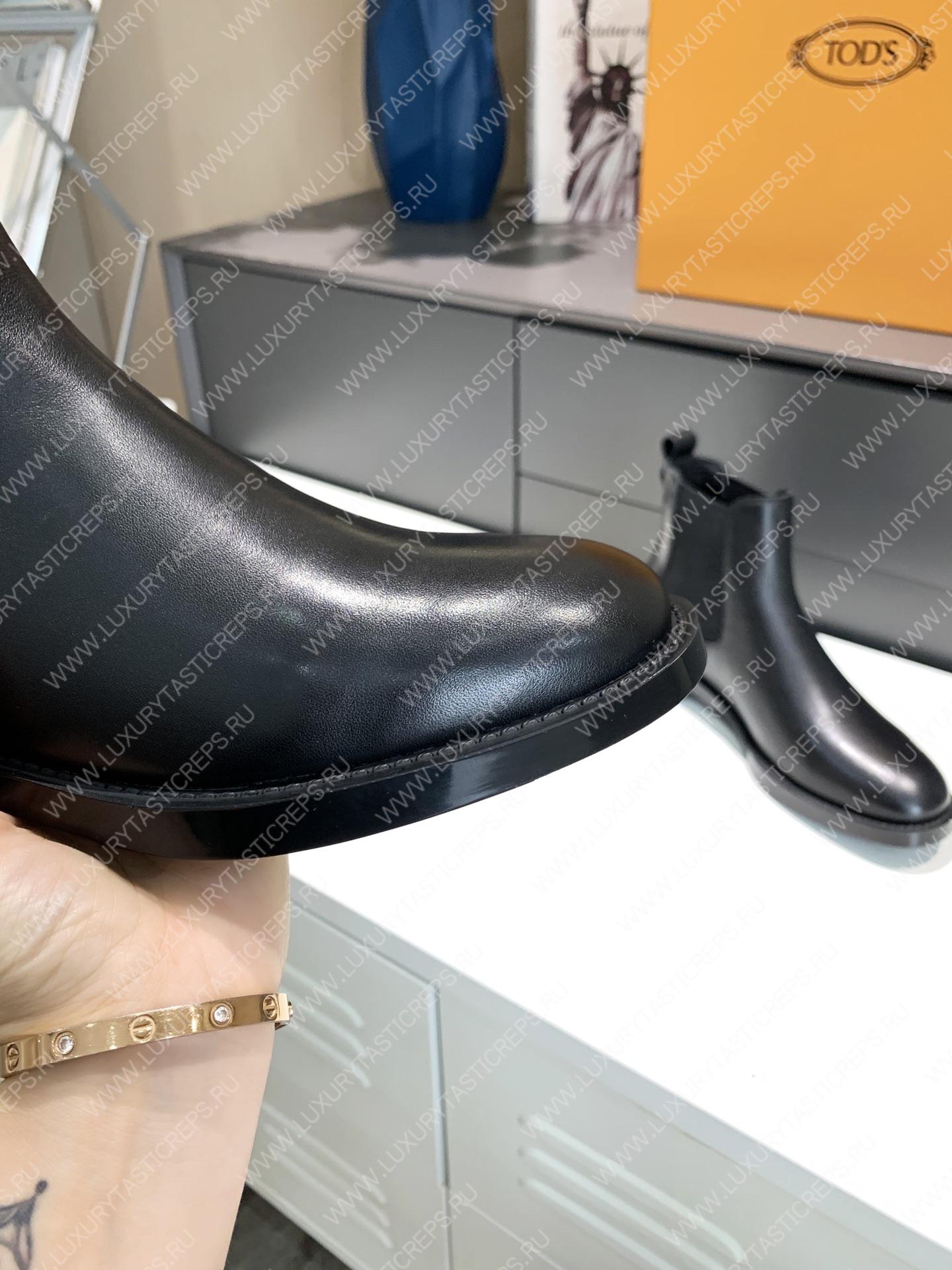 TOD’S ANKLE BOOTS IN LEATHER BLACK XXM62C00P20OLWB999
