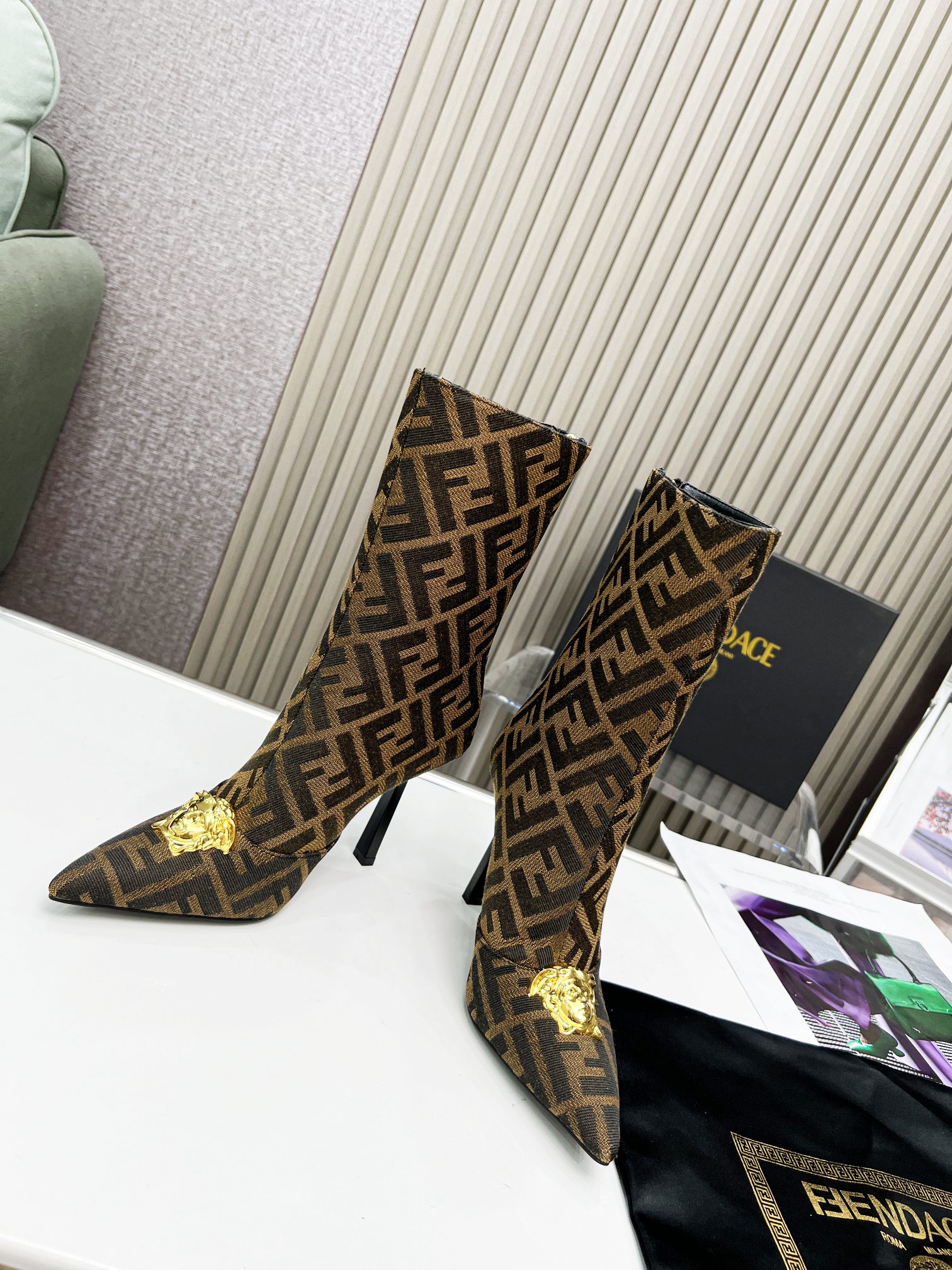 VERSACE FENDACE FF JACQUARD BOOTS BROWN 1004496