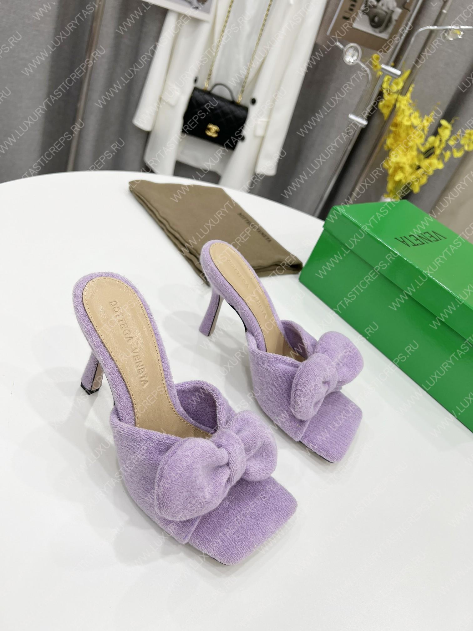 bo*te*ga Ve*ne*ta bow detailed heeled slides wisteria 690025v