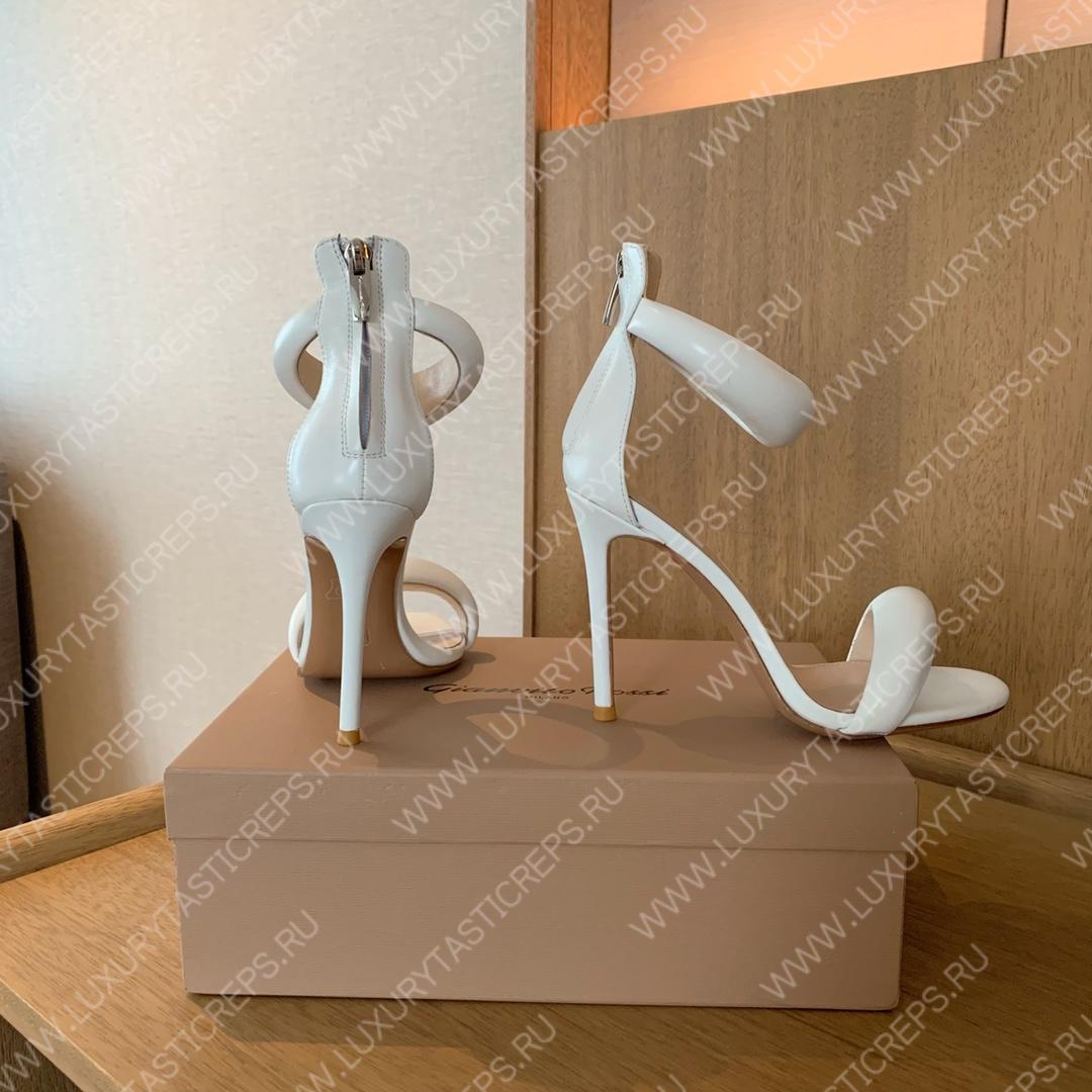 GIANVITO ROSSI BIJOUX NAPPA SANDAL WHITE G61635