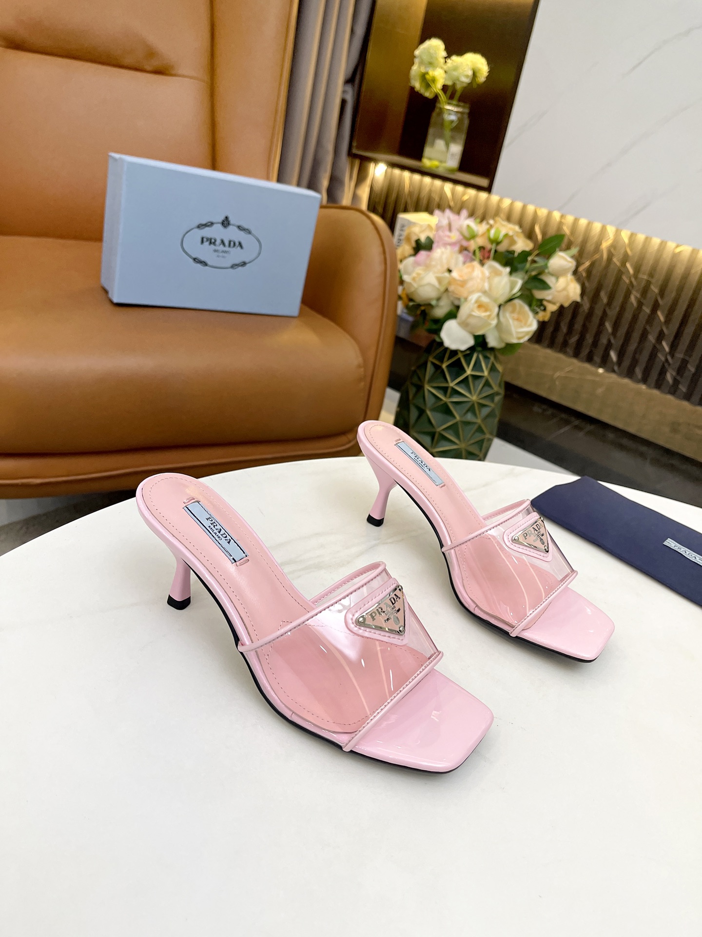 Pra*a plexiglas and patent leather sandals light pink 1xx644