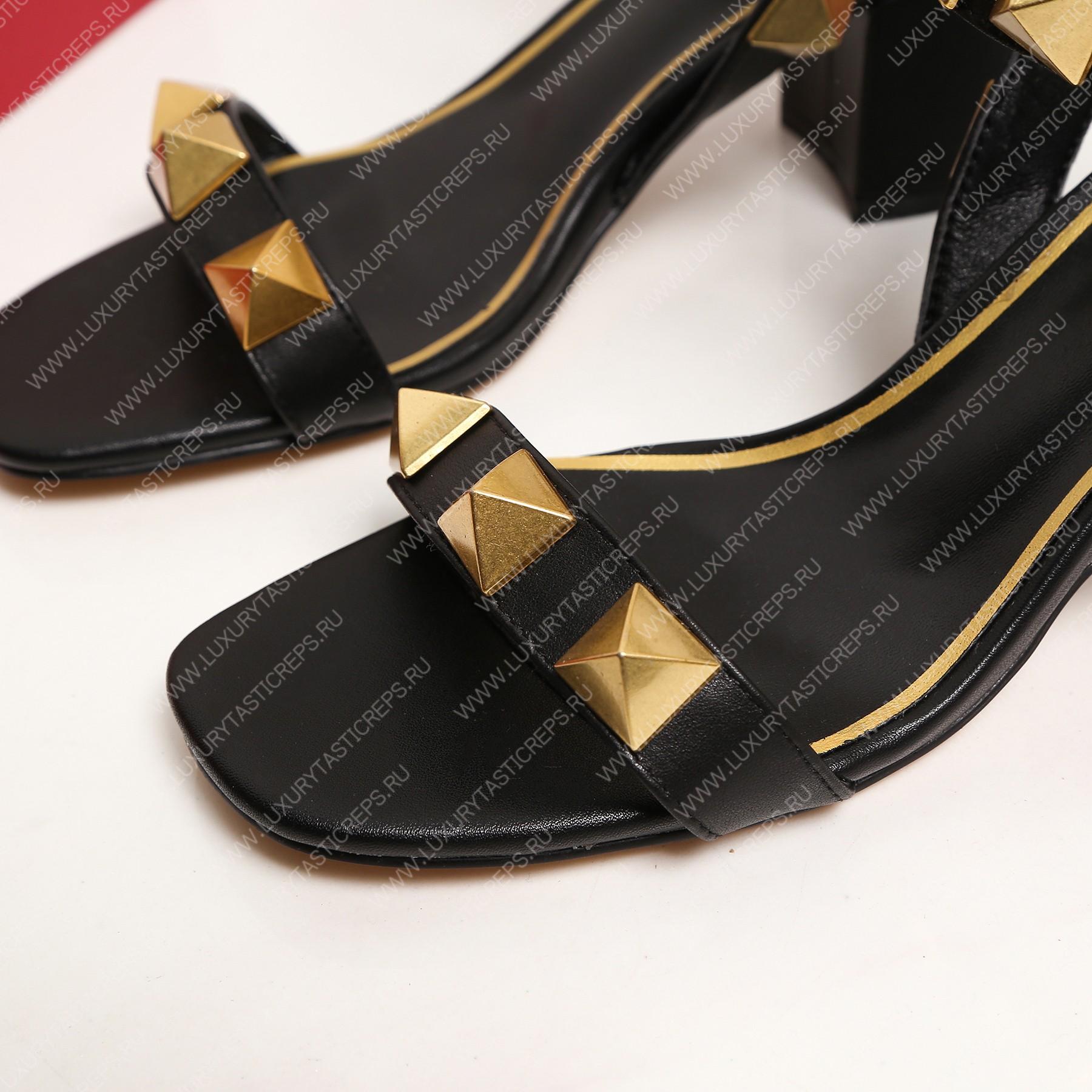 VALENTINO ROMAN STUD SANDAL BLACK 1W2S0CR2ZWM