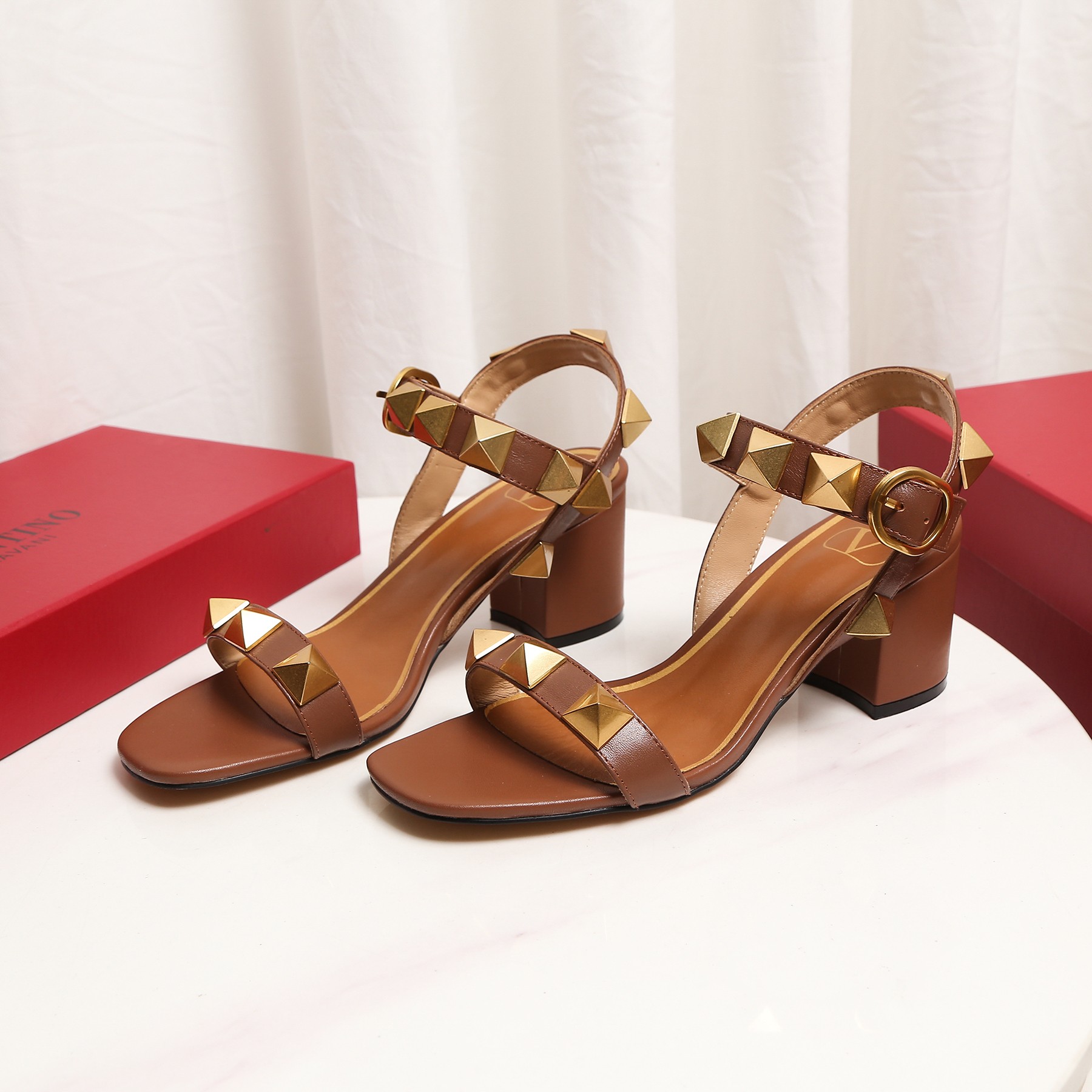 VALENTINO ROMAN STUD SANDAL BROWN 1W2S0CR2ZWM