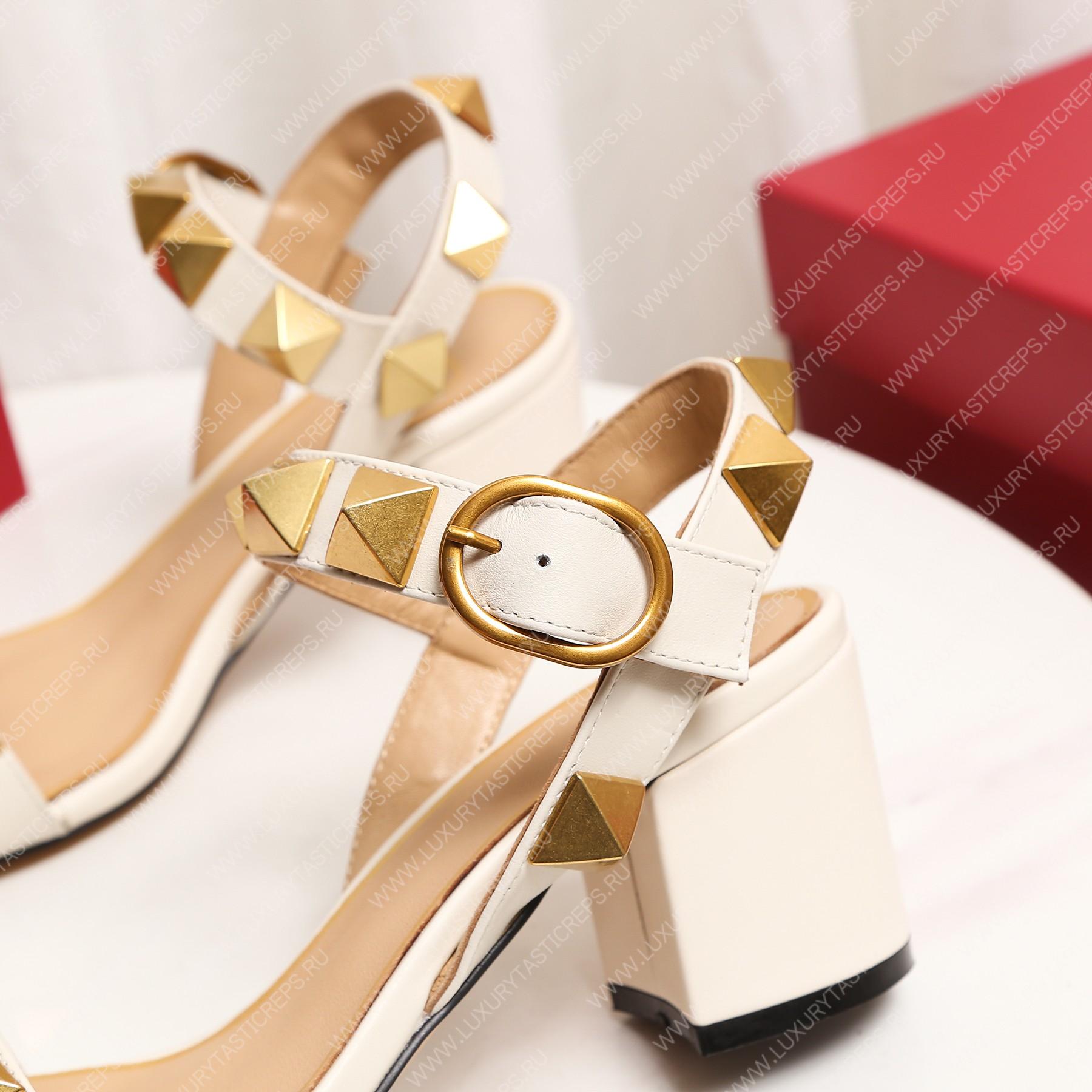 VALENTINO ROMAN STUD SANDAL WHITE 2W2S0CR2ZWM