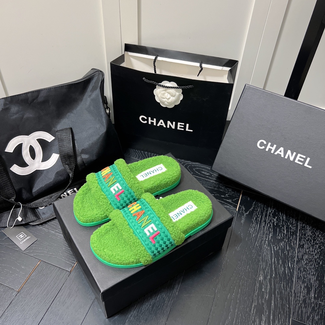 Ch*el wool slippers green g39059