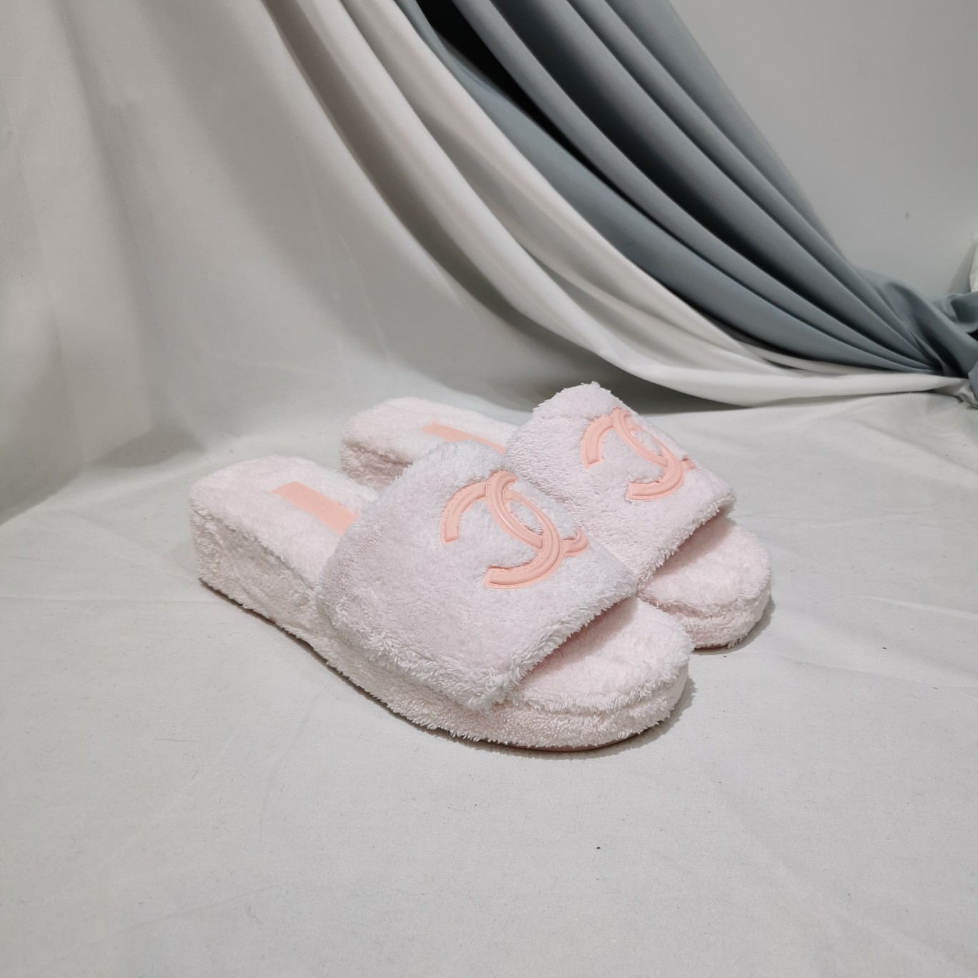 Ch*el mules pink g39059