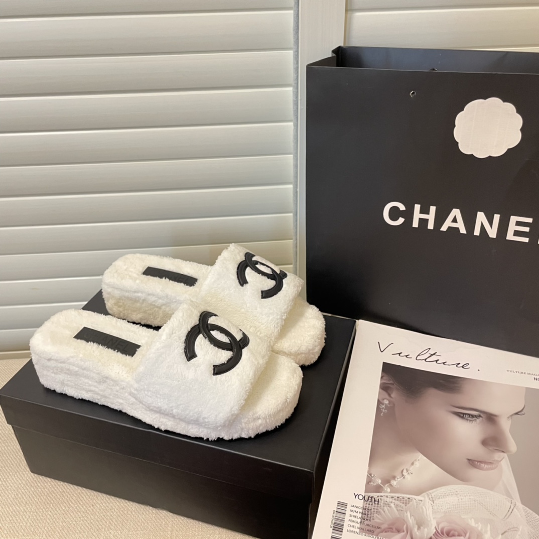 Ch*el cc flat mules terrycloth baby pink/black 1027287
