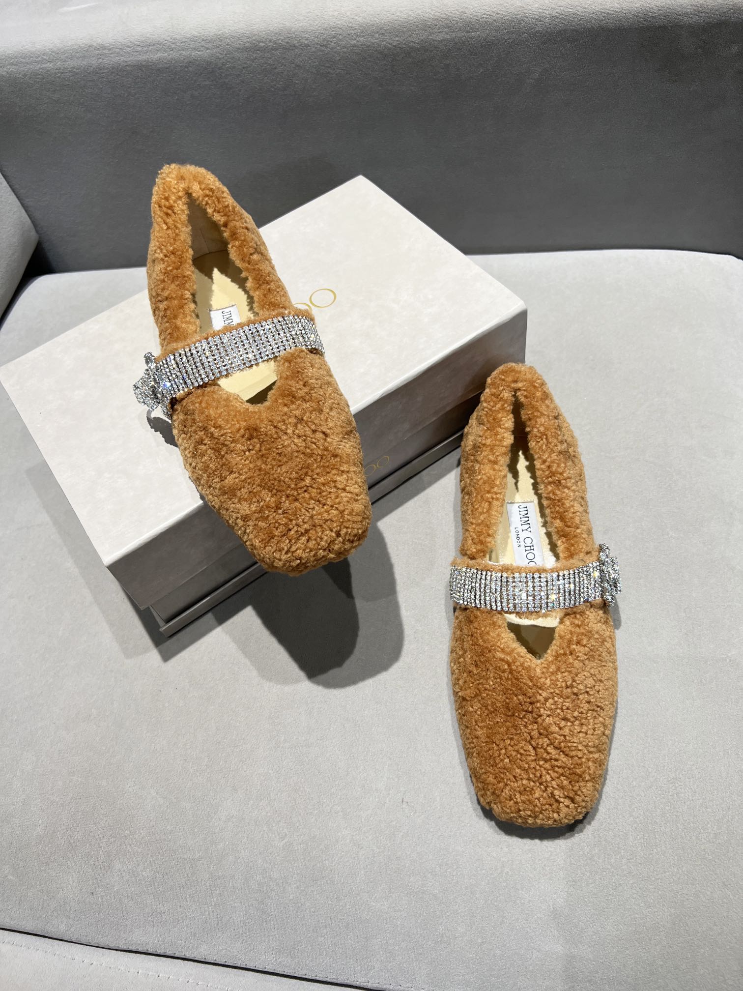 JIMMY CHOO KRISTA FLAT TEDDY AND CRYSTAL JIMM-WZ313