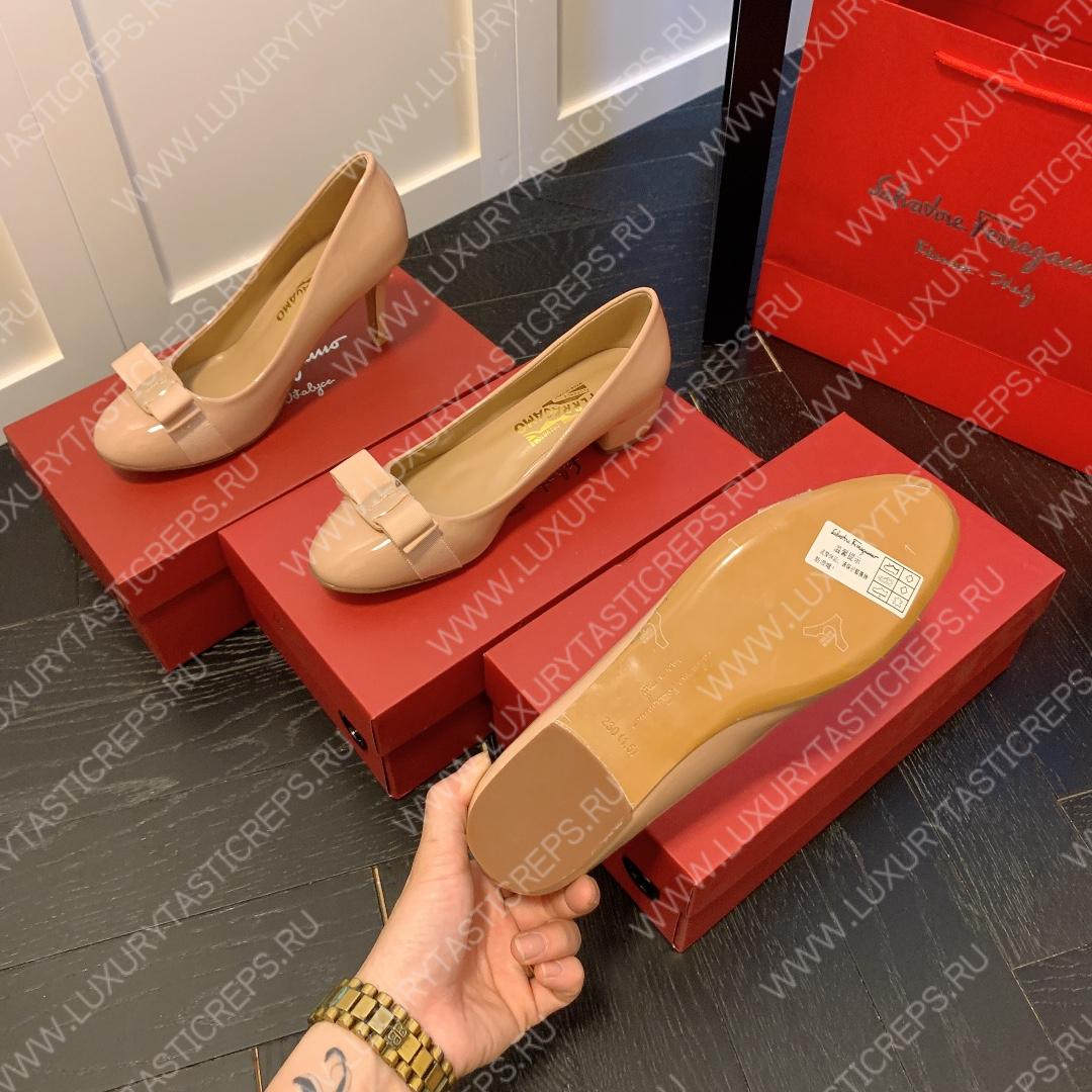 FERRAGAMO VERA BOW PUMP SHOE AMARETTI 01B221