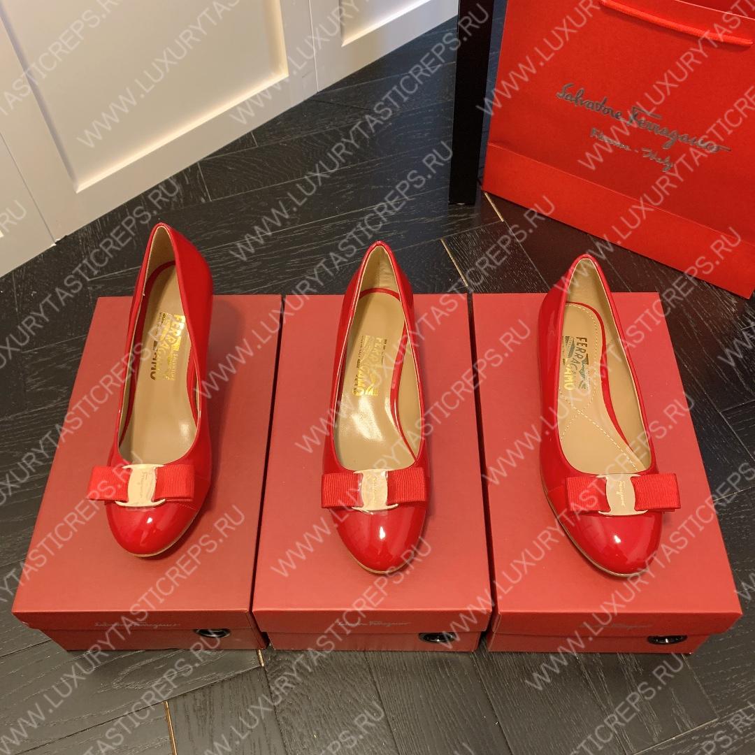 FERRAGAMO VERA BOW PUMP SHOE RED 01B221