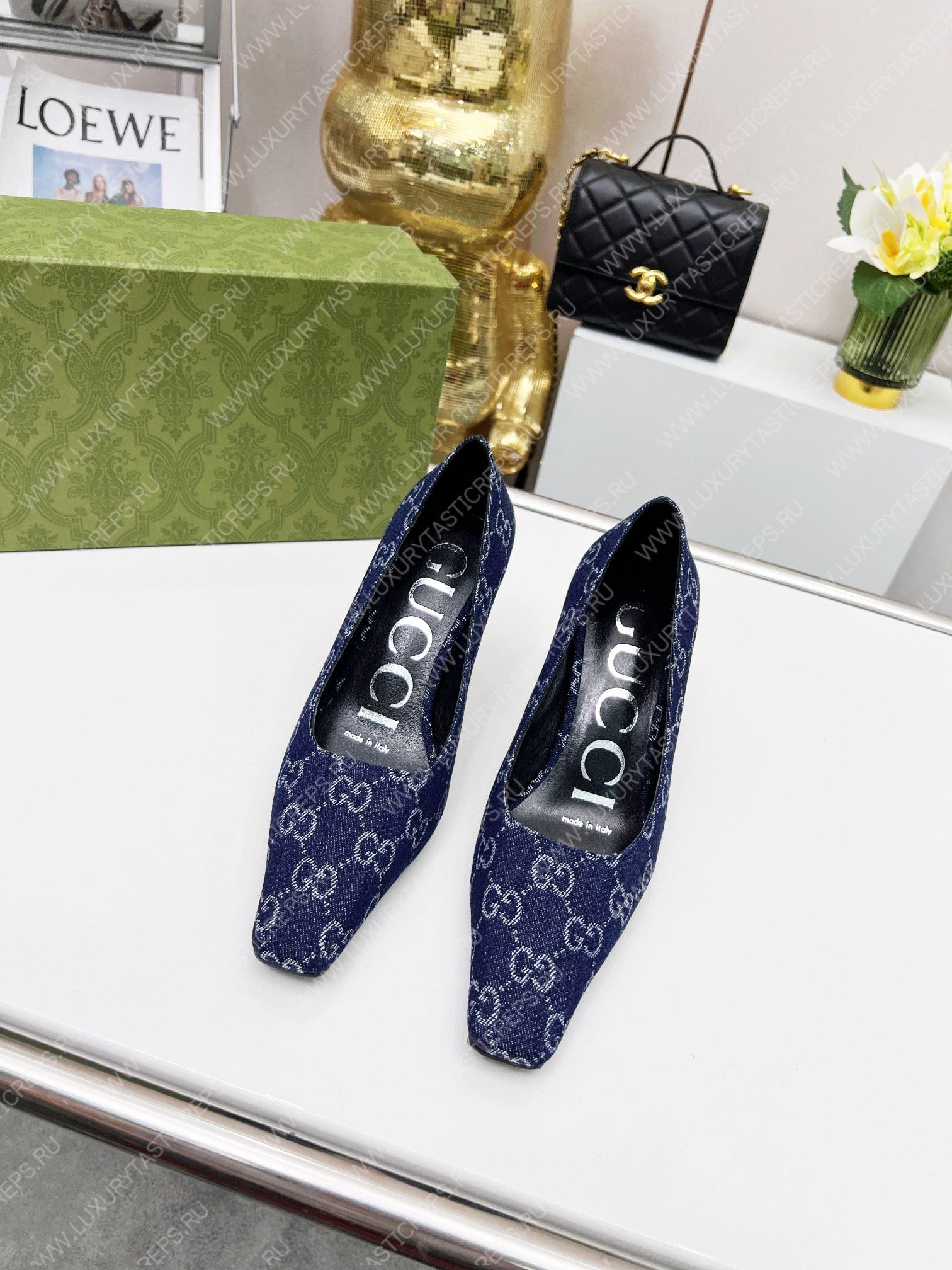 G*u*i women high heel pump dark blue 723430