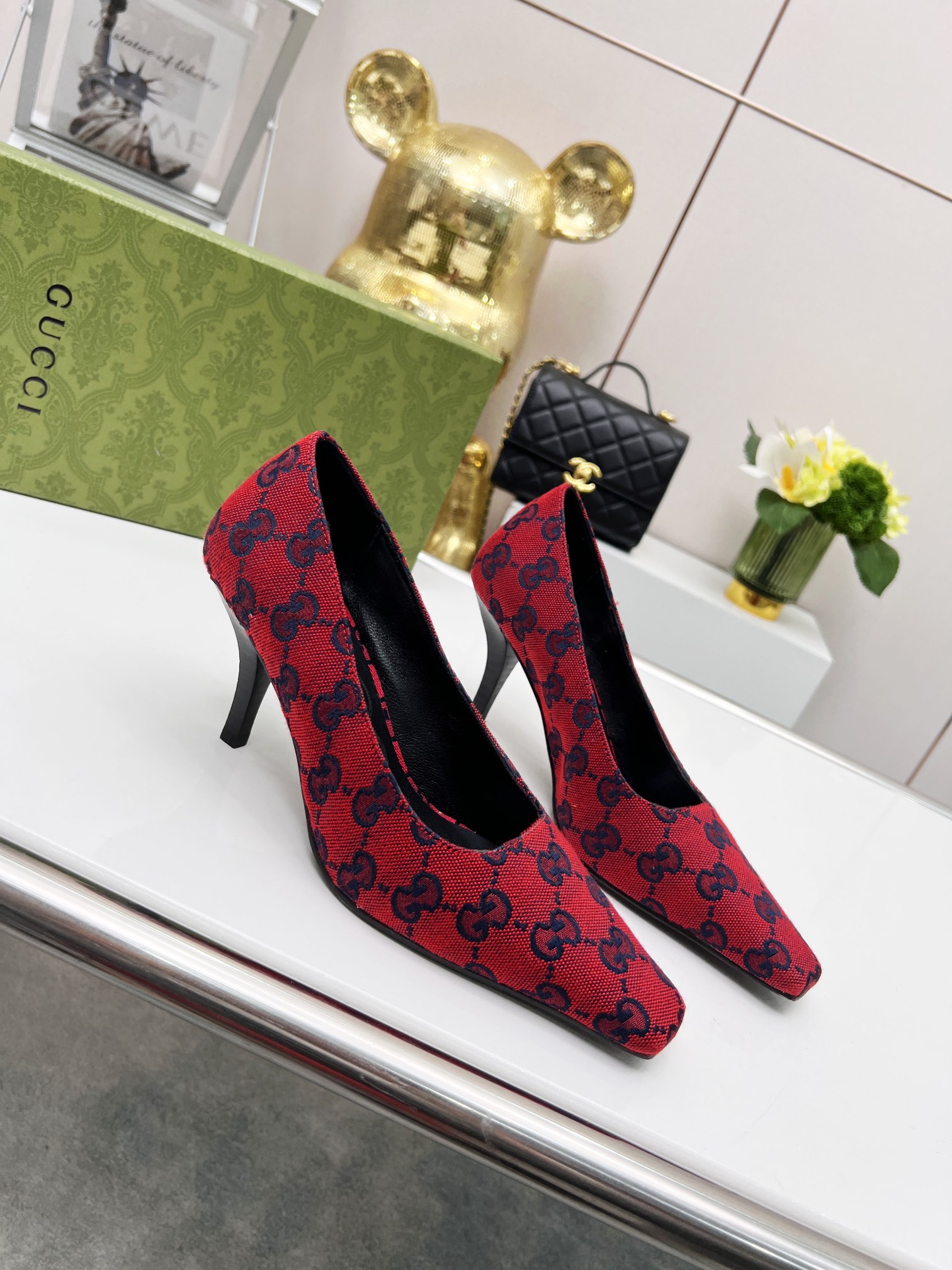 G*u*i women high heel pump red/dark blue 723430
