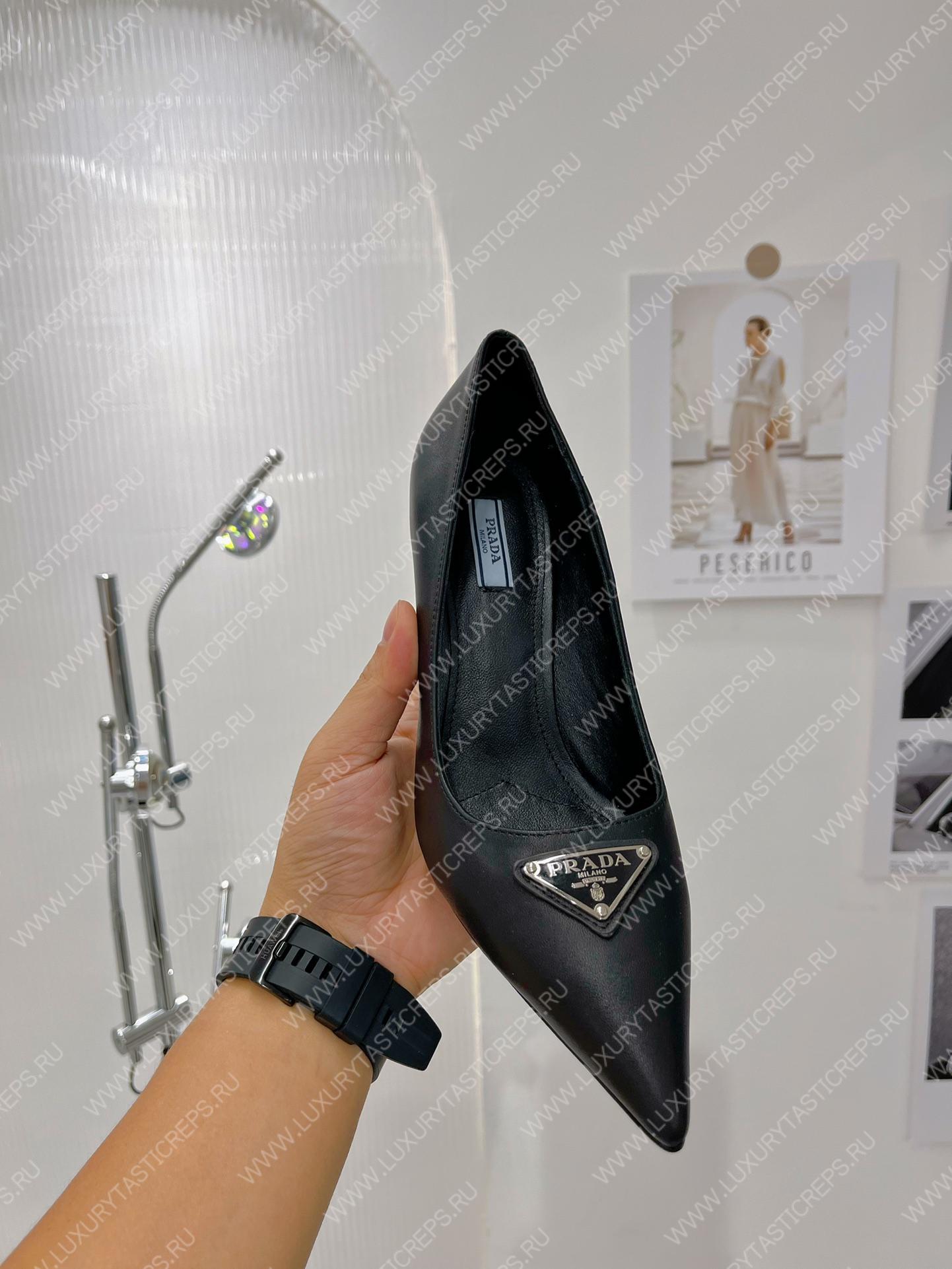 Pra*a brushed leather pumps black 1i001n