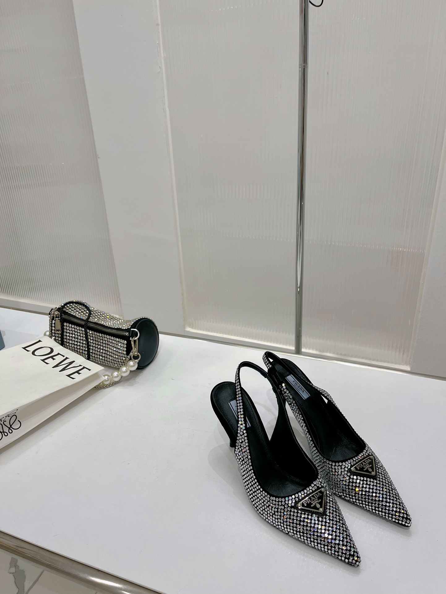 Pra*a rhinestone slingback pump black/white 1i002n