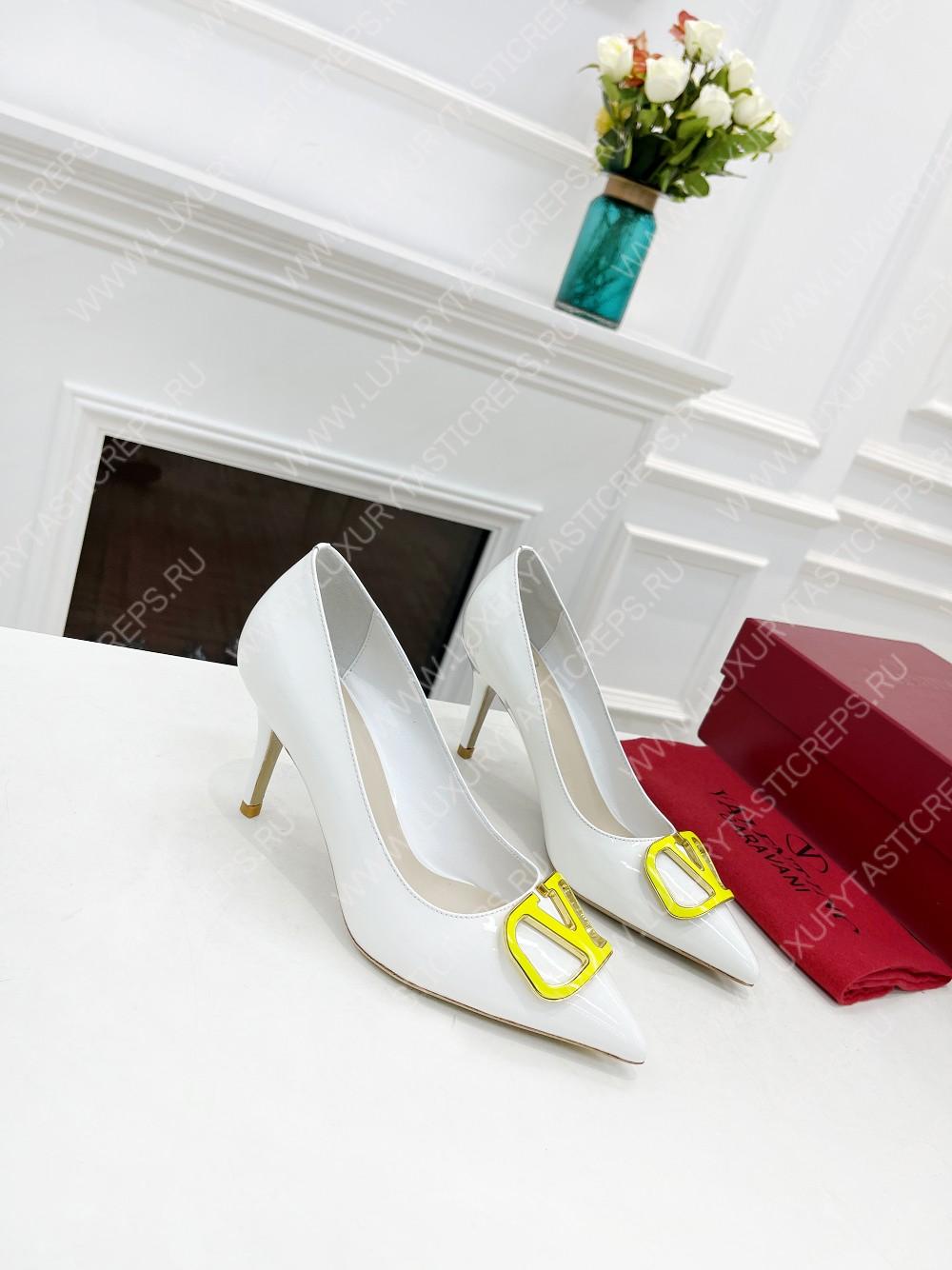 VALENTINO V BUCKLE PUMPS WHITE 1W2S0FH8LAFGF9