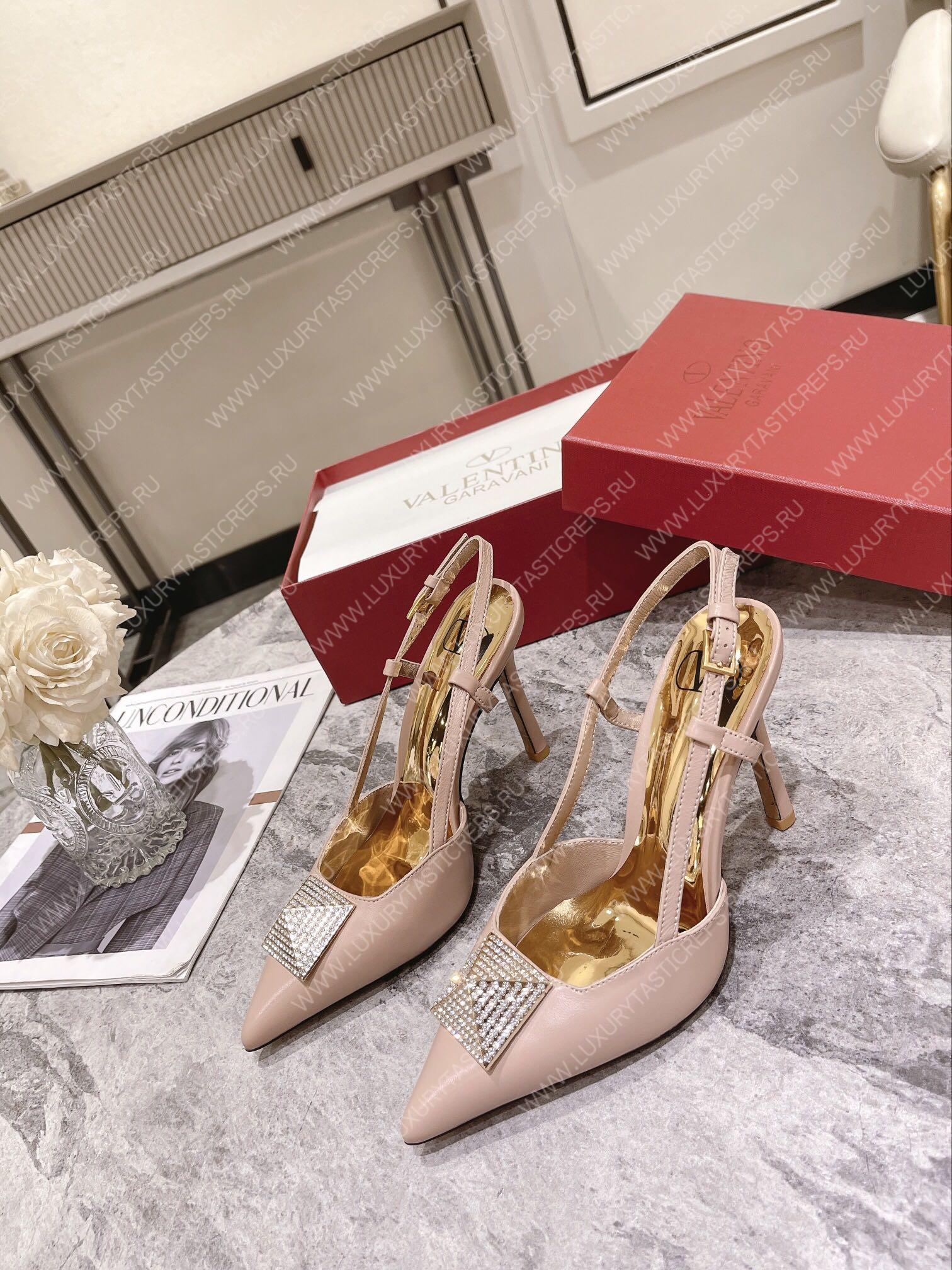 VALENTINO ONE STUD PUMP WITH CRYSTALS ROSE CANNELLE WS0R01TMK