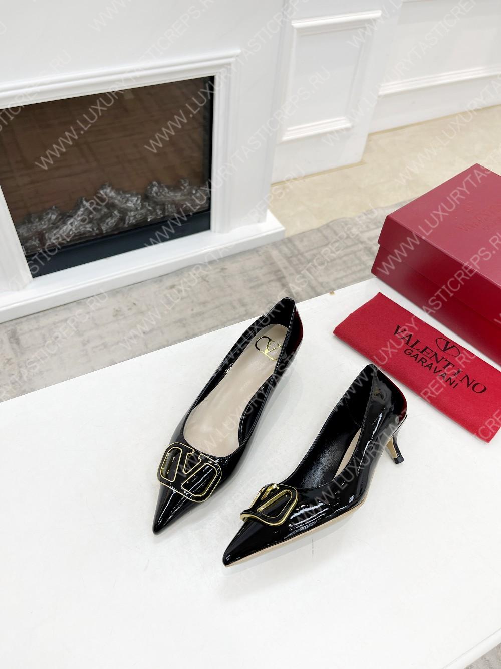 VALENTINO V BUCKLE PUMPS BLACK 1W2S0FH8LAFGF9