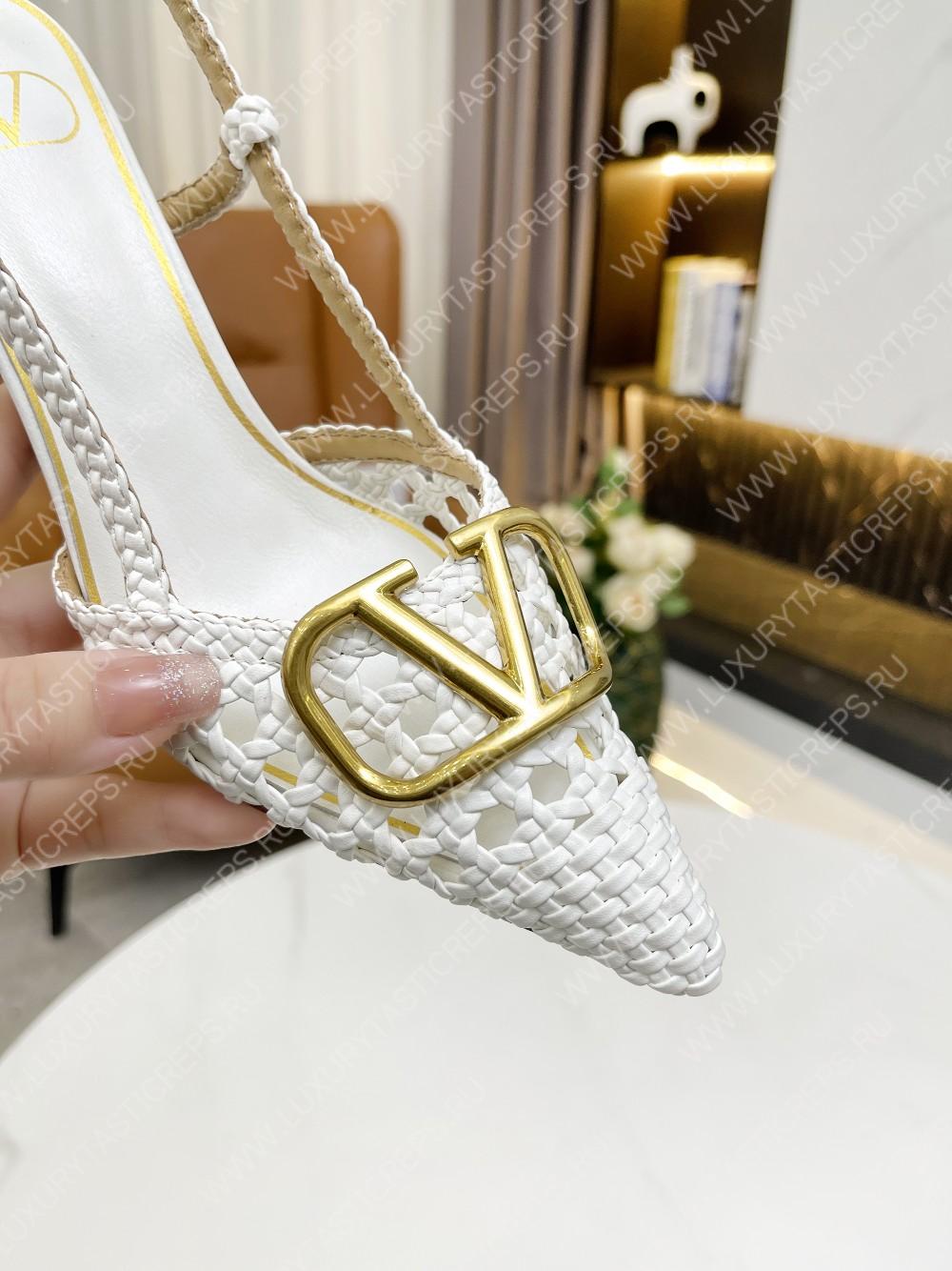 VALENTINO VLOGO SIGNATURE SLINGBACK PUMP WHITE 2W2S0R01TMK