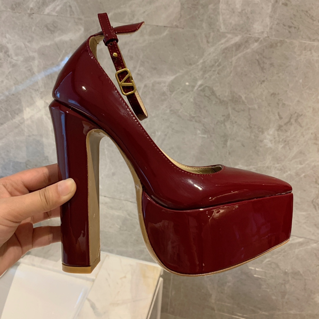 VALENTINO TAN-GO PLATFORM PUMP RED WS0DQ3VNE_0NO