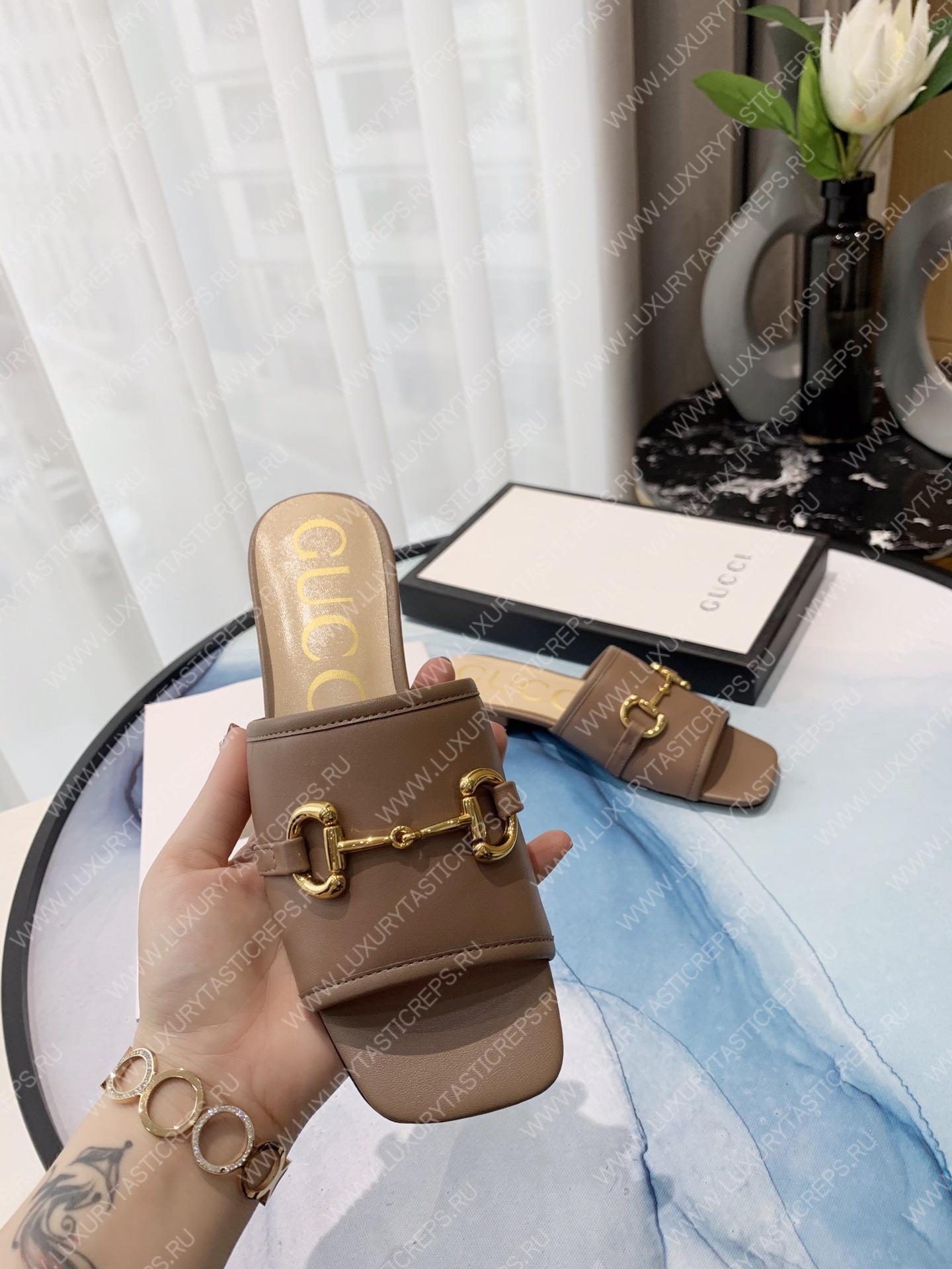 G*u*i slides beige 623111