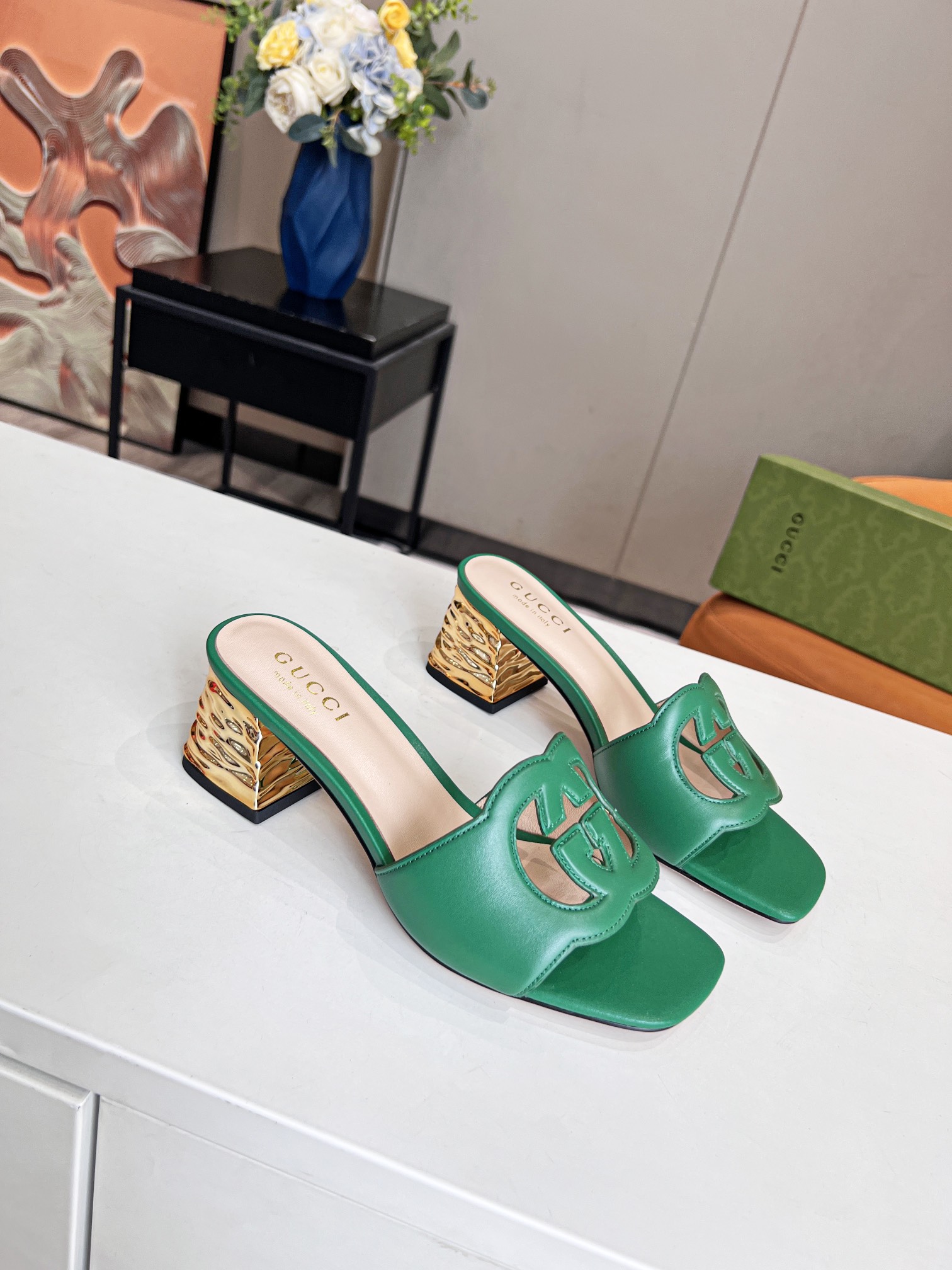 G*u*i interlocking g cut-out heeled slide sandal green 694451