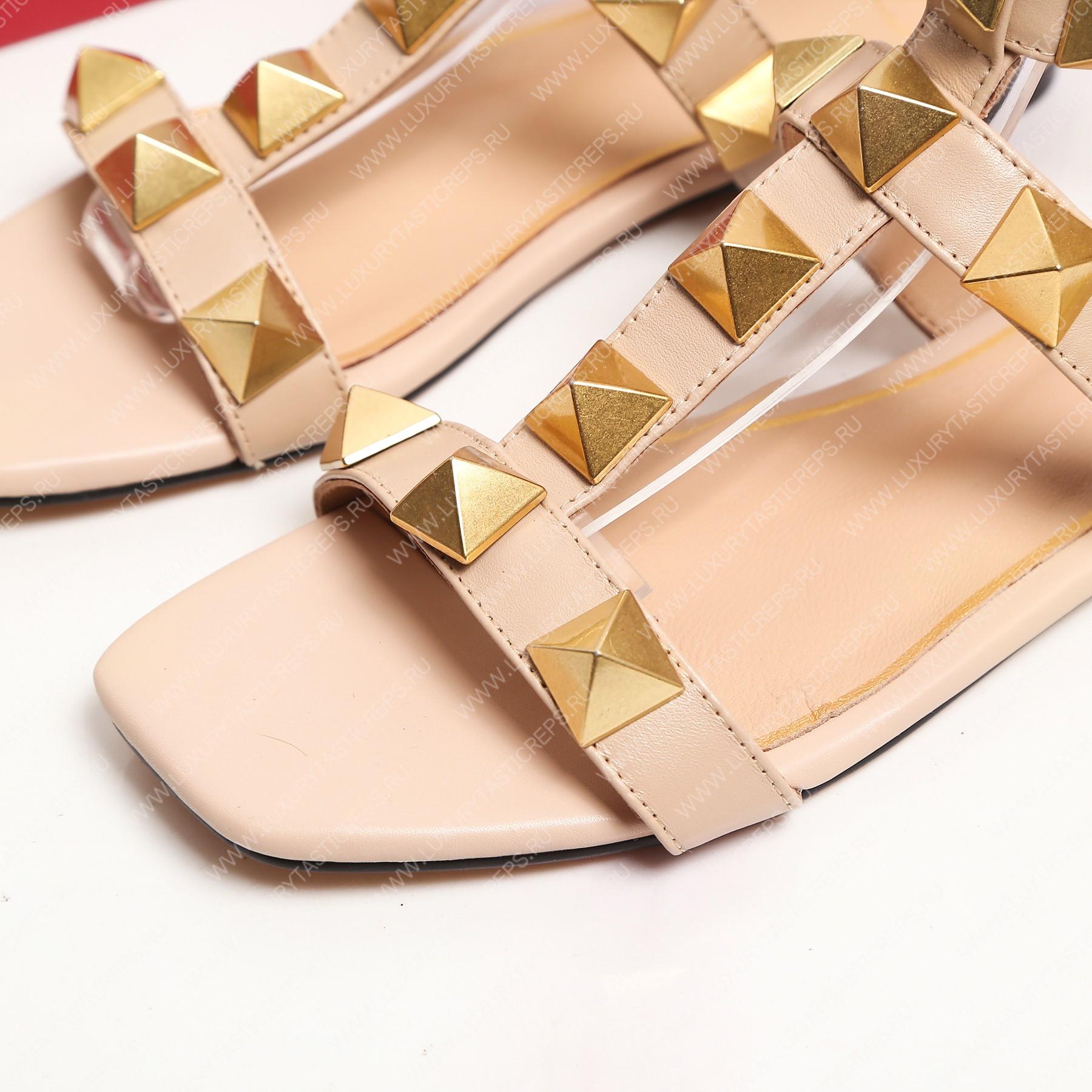 VALENTINO ROMAN STUD FLAT CALFSKIN SANDAL BEIGE 1W2S0BU8ZWM