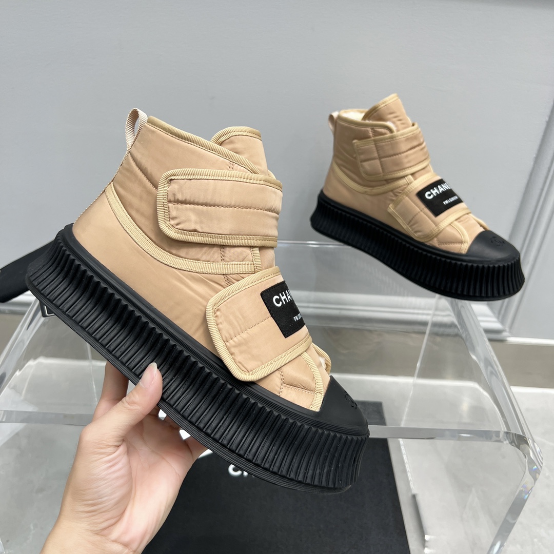 Ch*el sneakers nude g35617