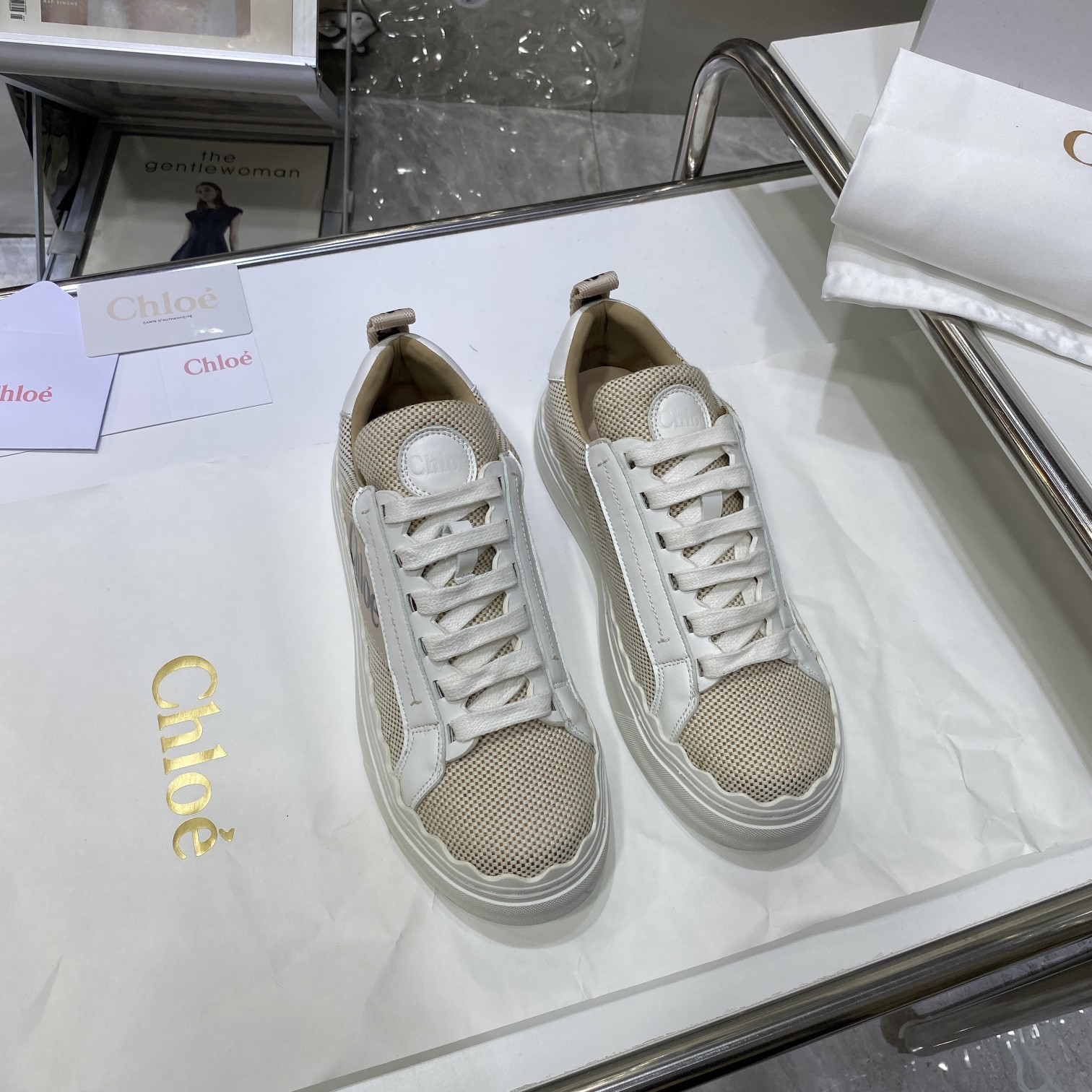 CHLOE LAUREN SNEAKER MILD BEIGE & WHITE CHC22U