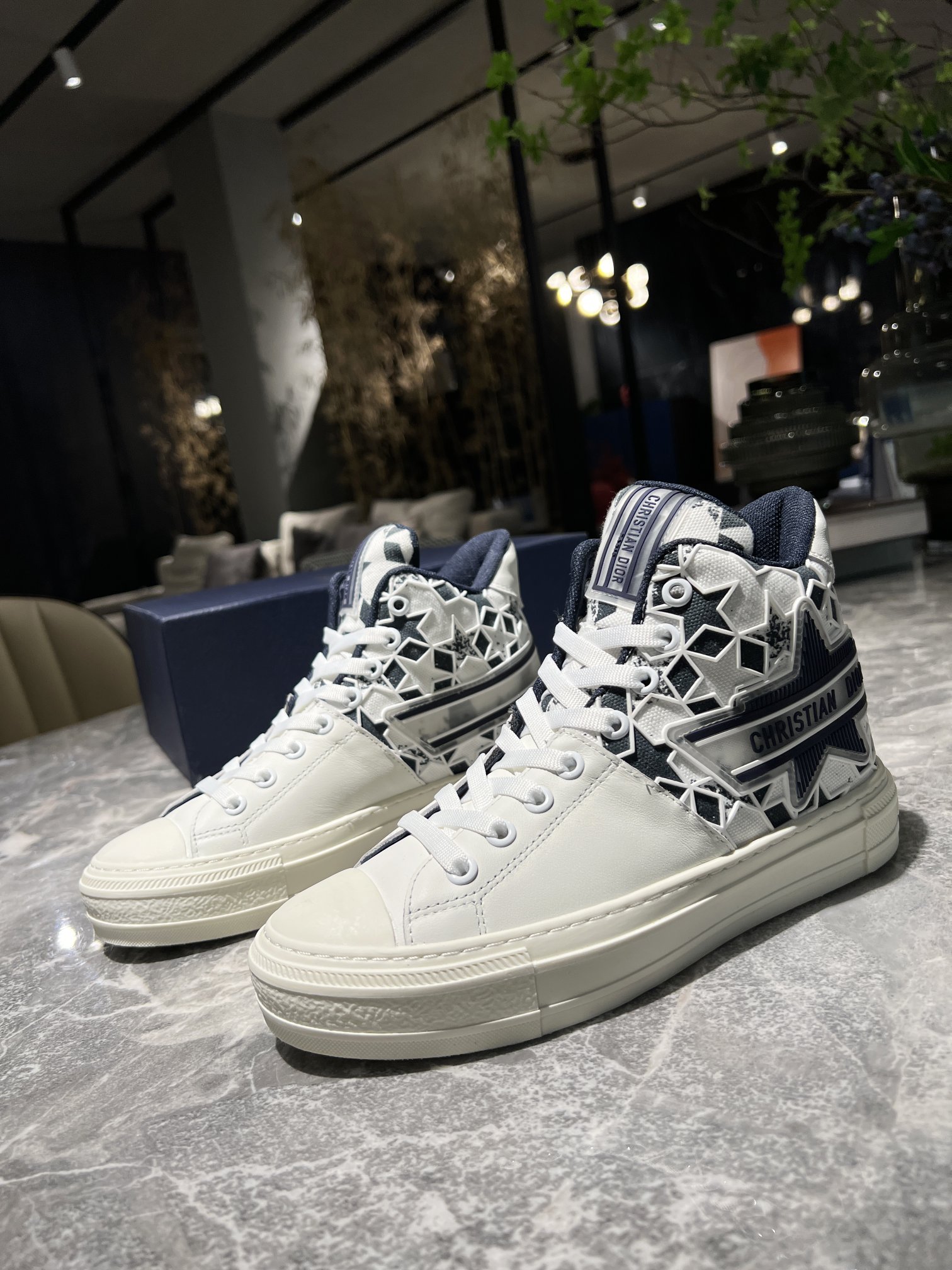 ch**an D*or walk’nD*or sneakers black/white 0400017606283
