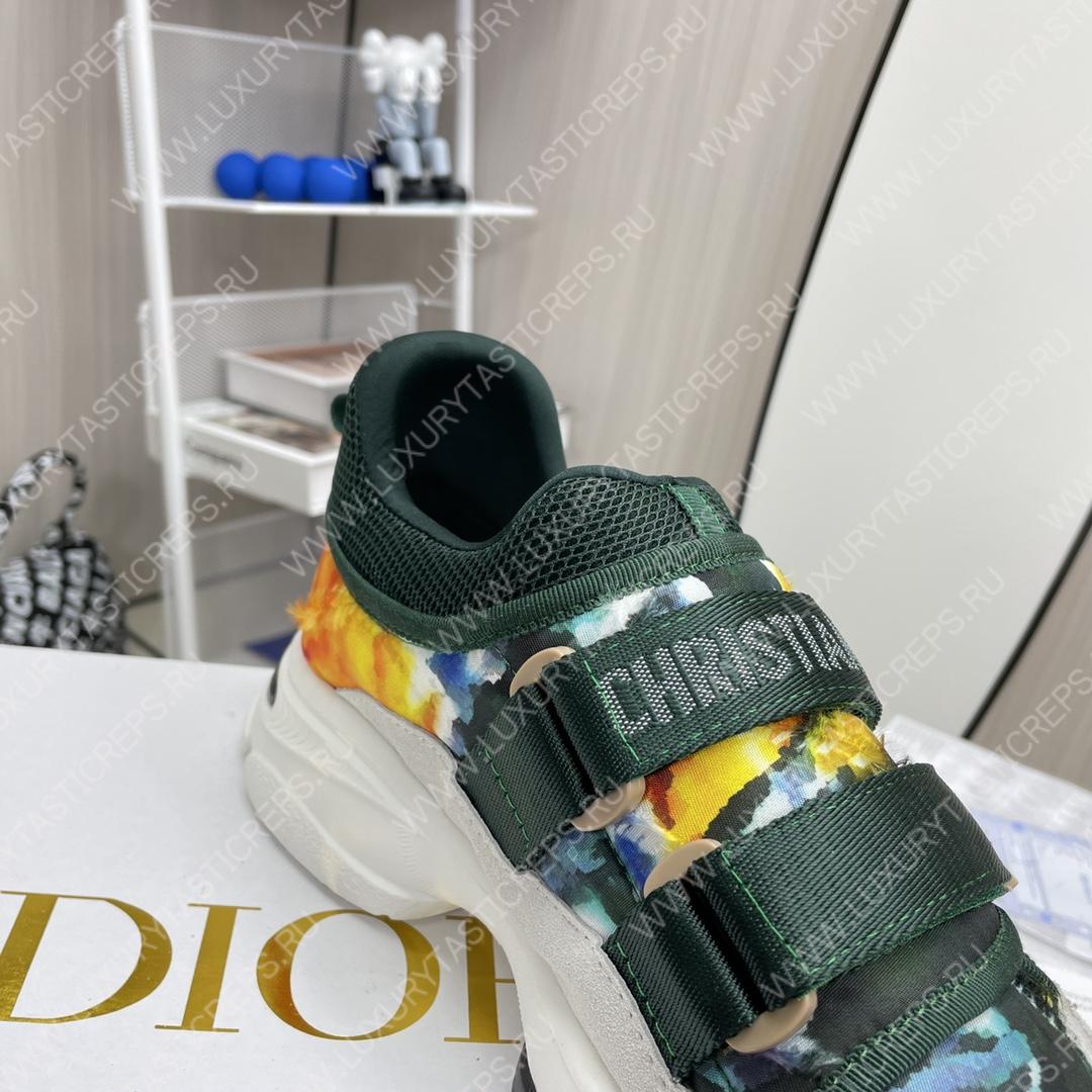 ch**an D*or d-wander sneakers cypress green kck299ctd