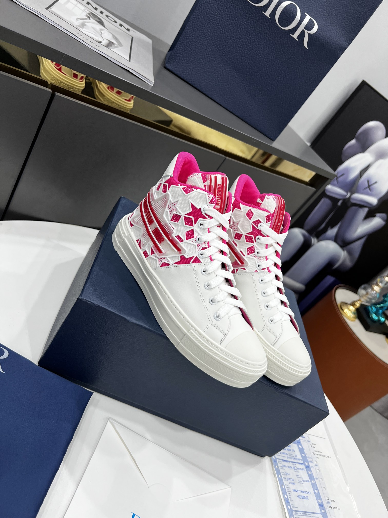 ch**an D*or walk’nD*or sneakers bright pink/white kck330fcc