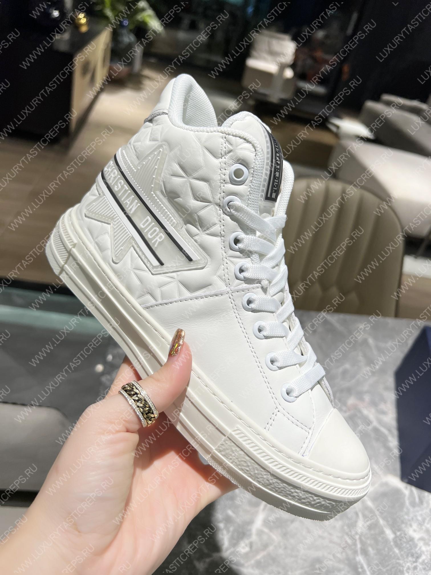 ch**an D*or walk’n sneakers black/white kck330fcc