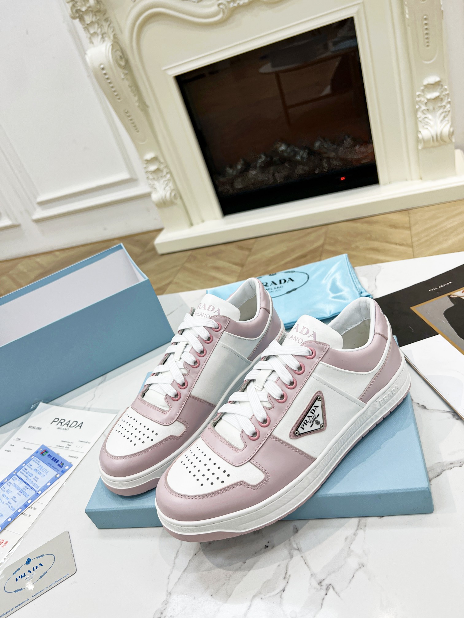 Pra*a downtown leather sneakers white/pink 2ee364