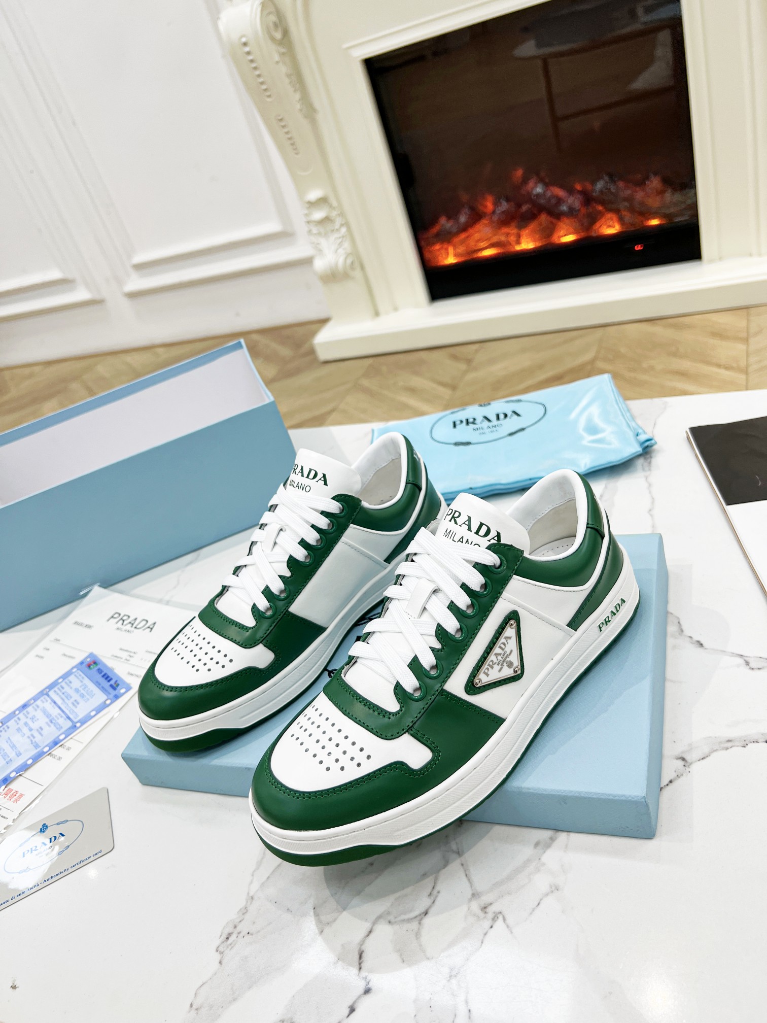 Pra*a downtown leather sneakers white/mango 2ee364