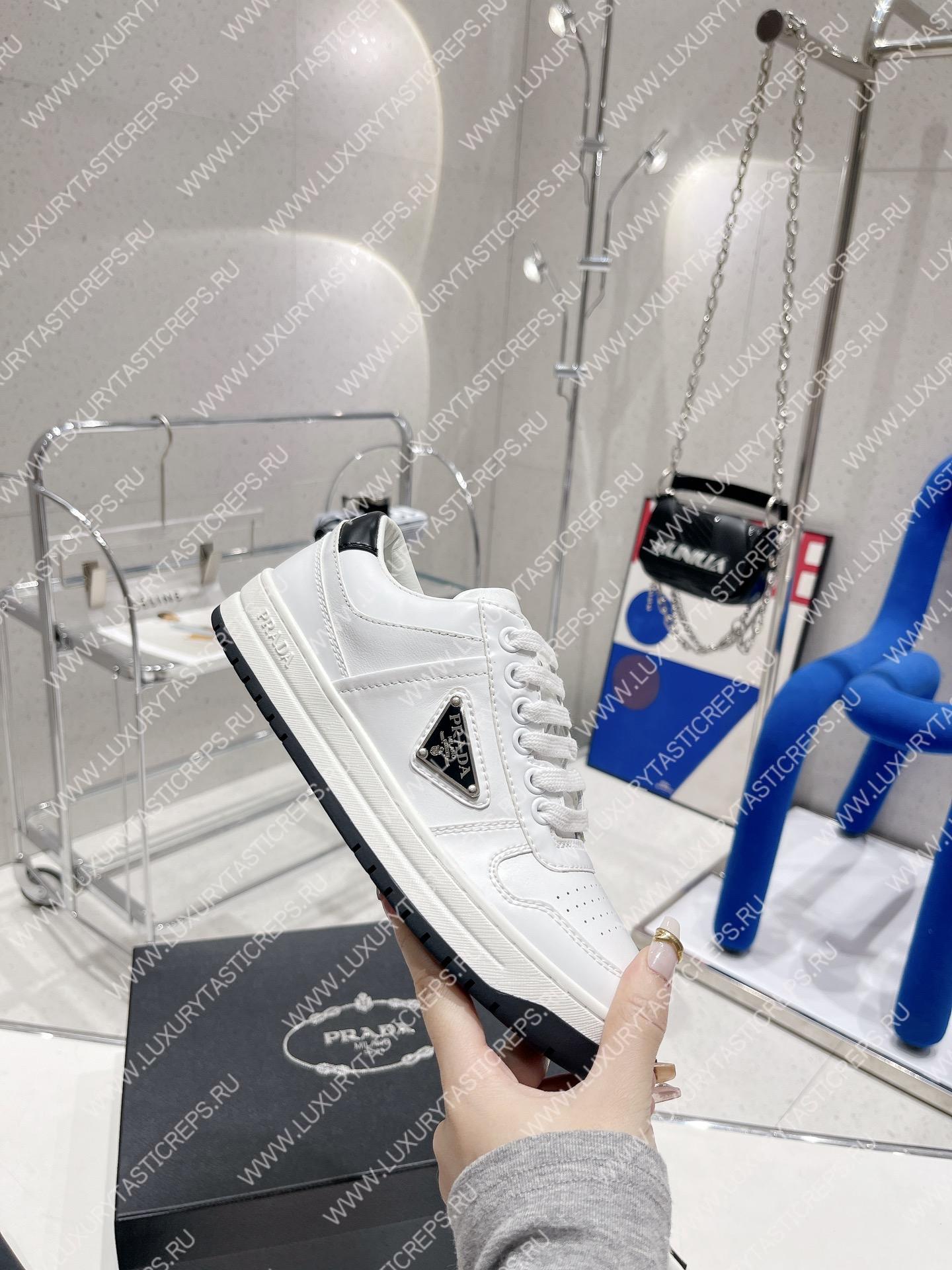 Pra*a downtown perforated leather sneakers white/black 1e792m