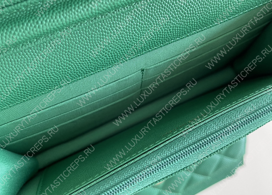 Ch*el classic wallet on chain green ap0250