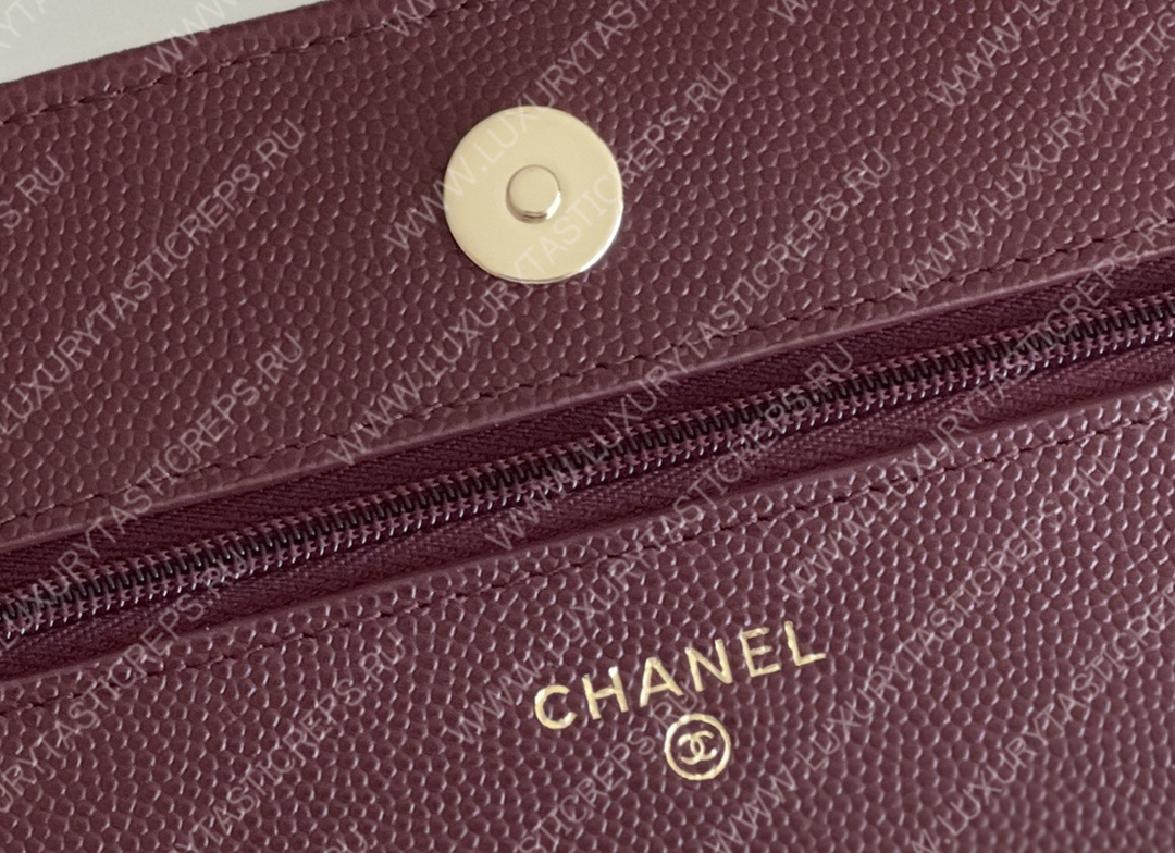 Ch*el classic wallet on chain burgundy ap0250