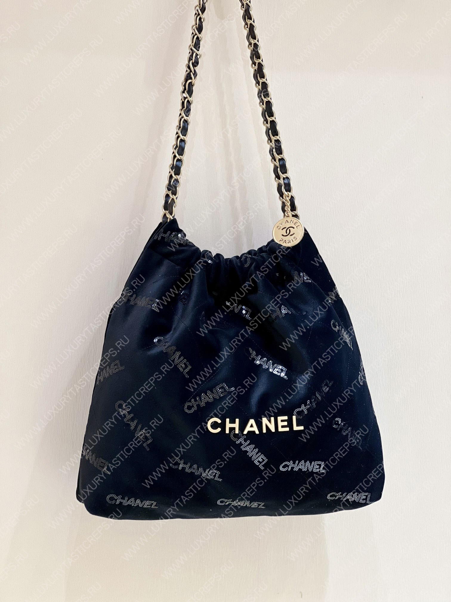 Ch*el 22 handbag black as3261