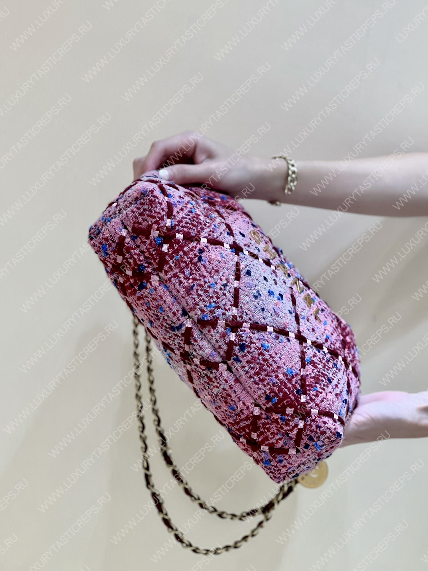 Ch*el 22 handbag pink, burgundy & multicolor as3260